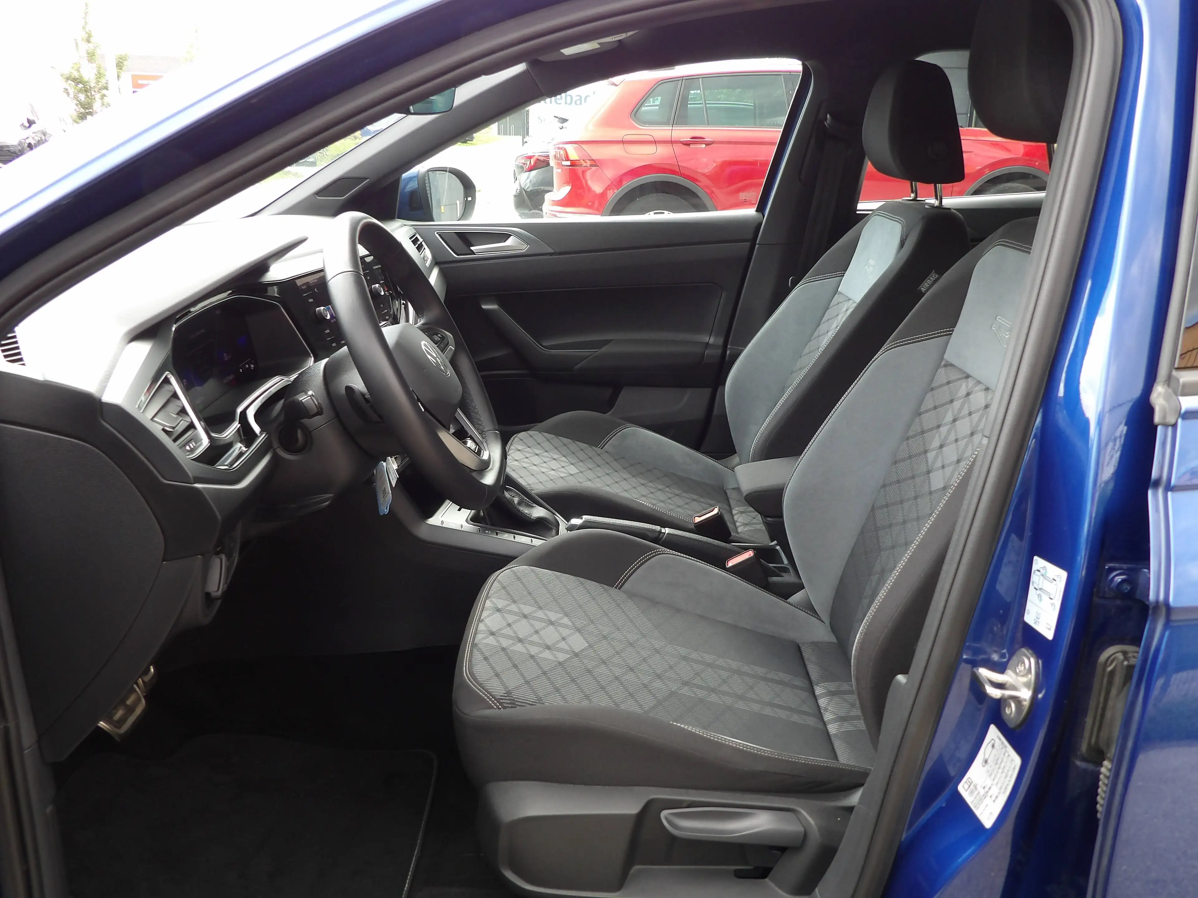 Volkswagen Taigo Taigo 1.0 TSI OPF DSG R-Line - Q Drive. — photo 11