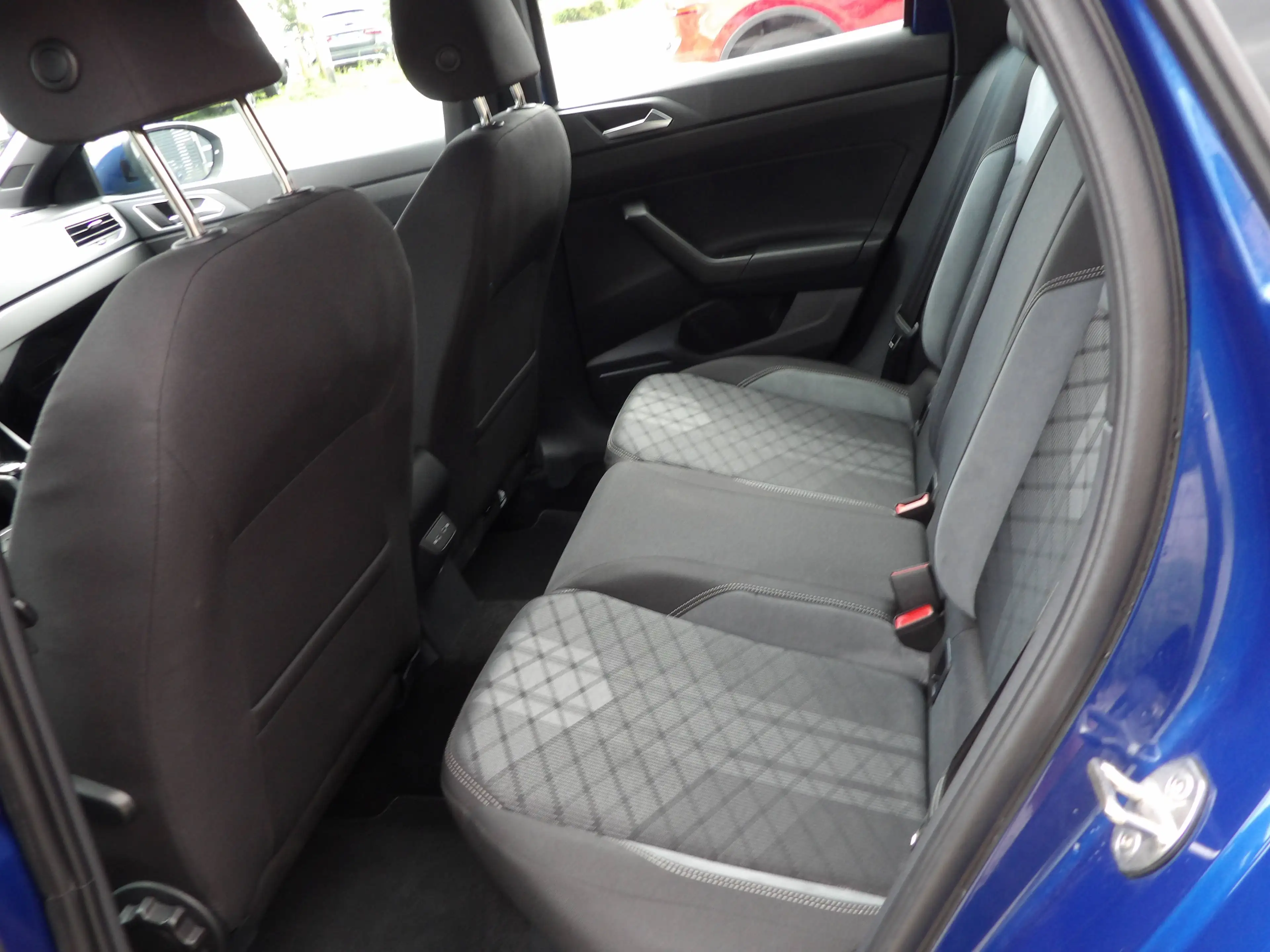 Volkswagen Taigo Taigo 1.0 TSI OPF DSG R-Line - Q Drive. — photo 8