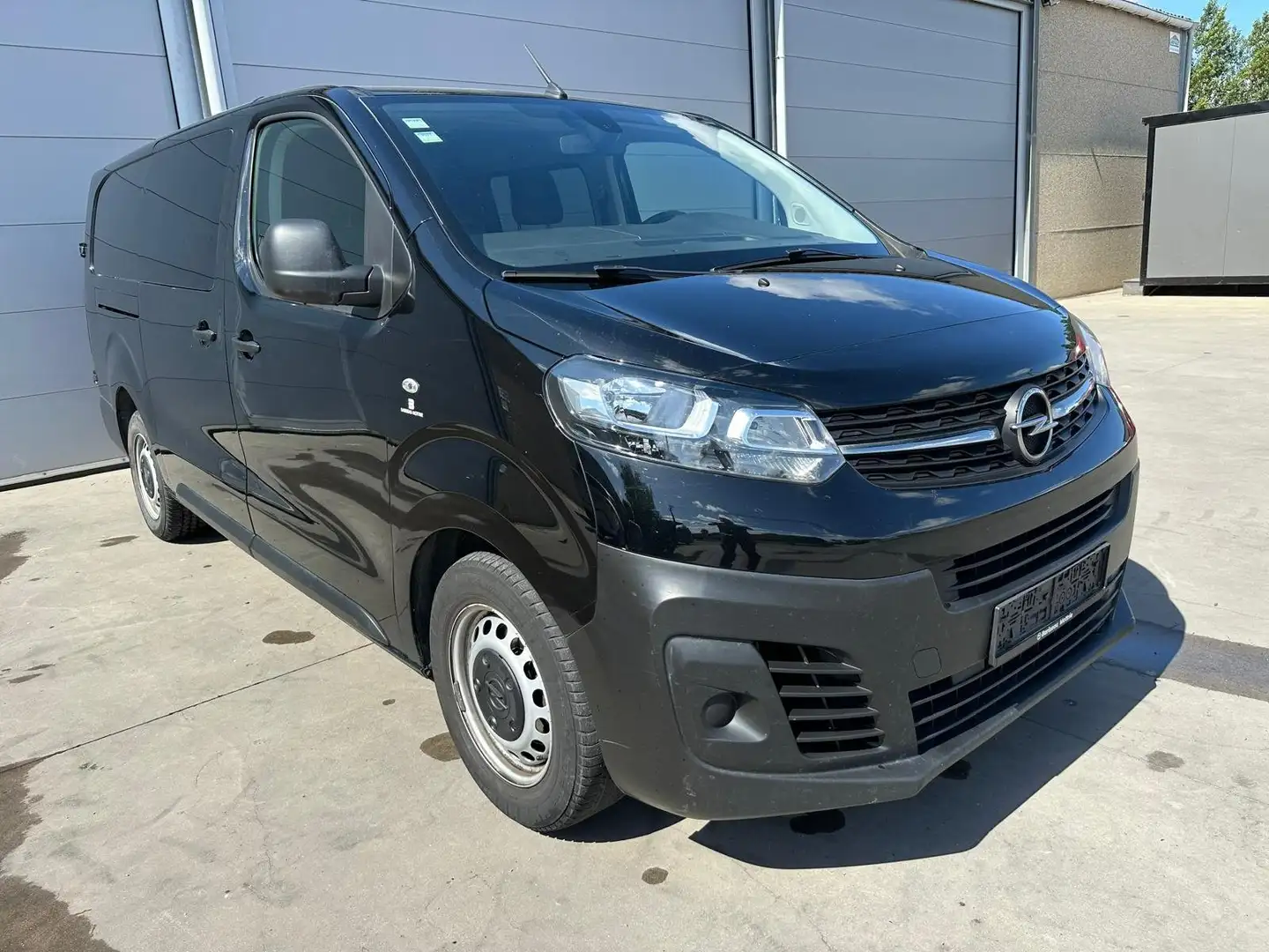 Opel Vivaro OPEL VIVARO 2.0D - LICHTE VRACHT - 6 ZITPL - NAVI Zwart - 2