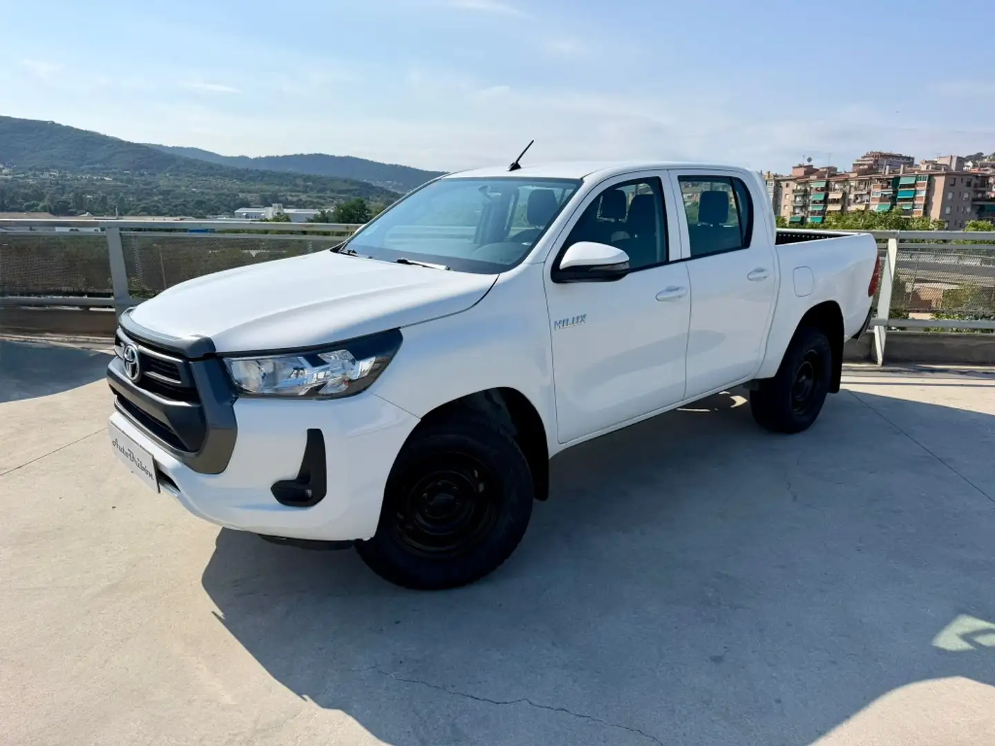 Toyota Hilux Cabina Doble GX Blanco - 2