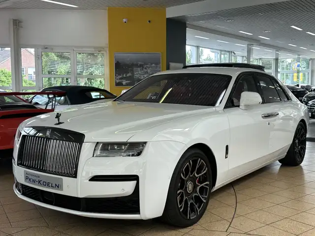 Rolls-Royce Ghost Black Badge*