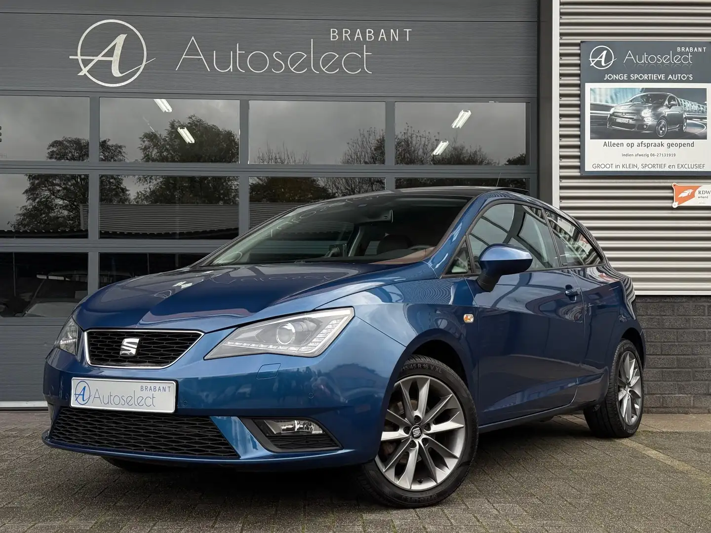 SEAT Ibiza SC 1.2 TSI I-Tech Pano LED Navi Bleu - 1