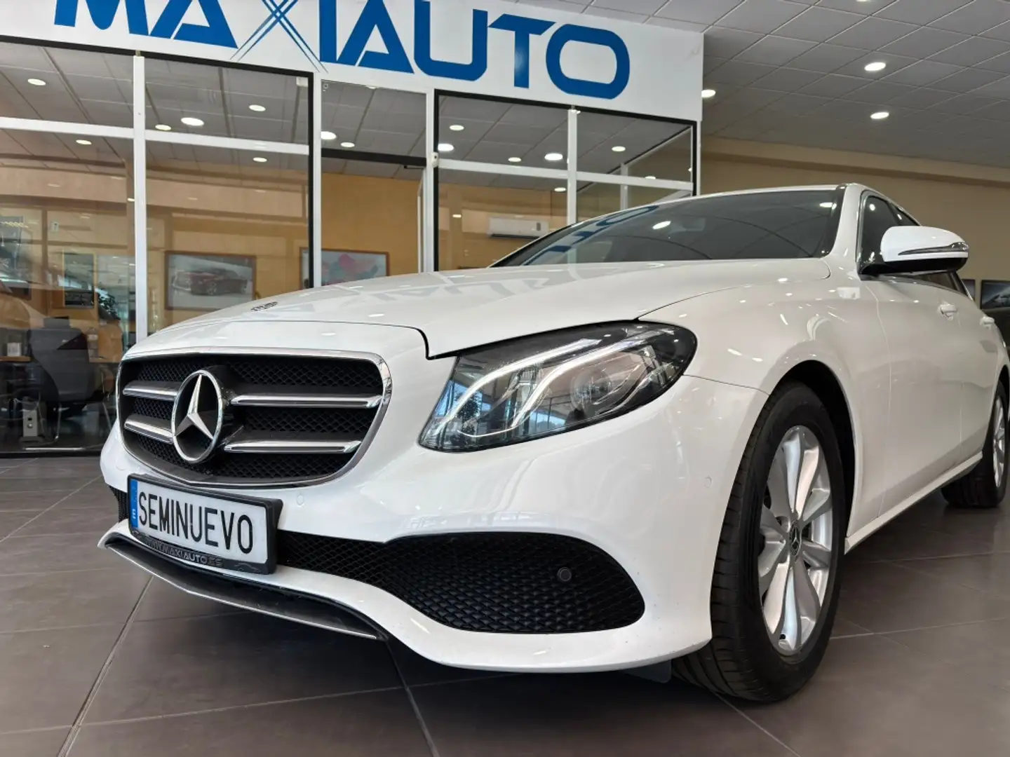 Mercedes-Benz E 220 220d 9G-Tronic 194 Blanco - 1