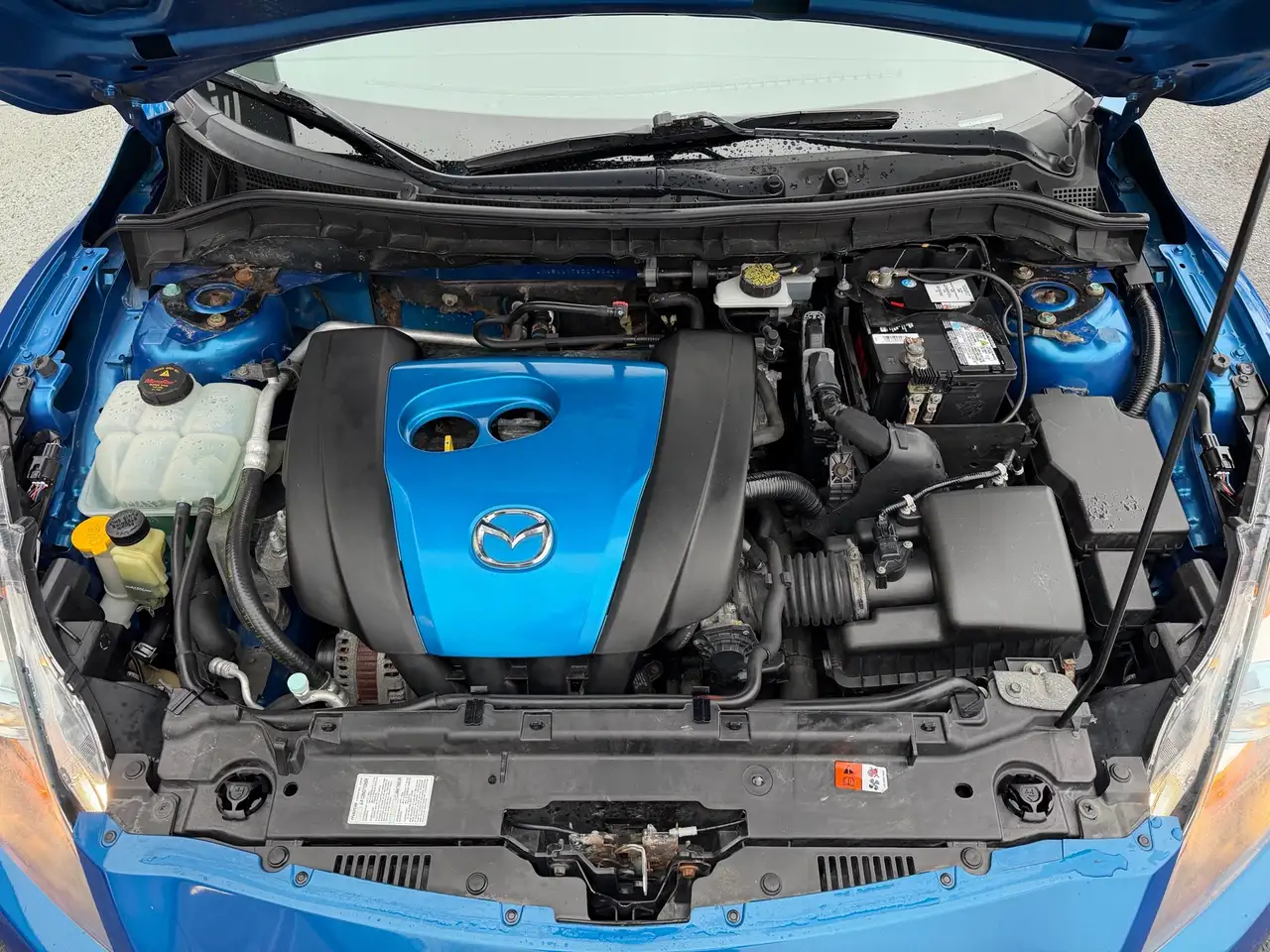 Mazda 3 снимка Mazda 3