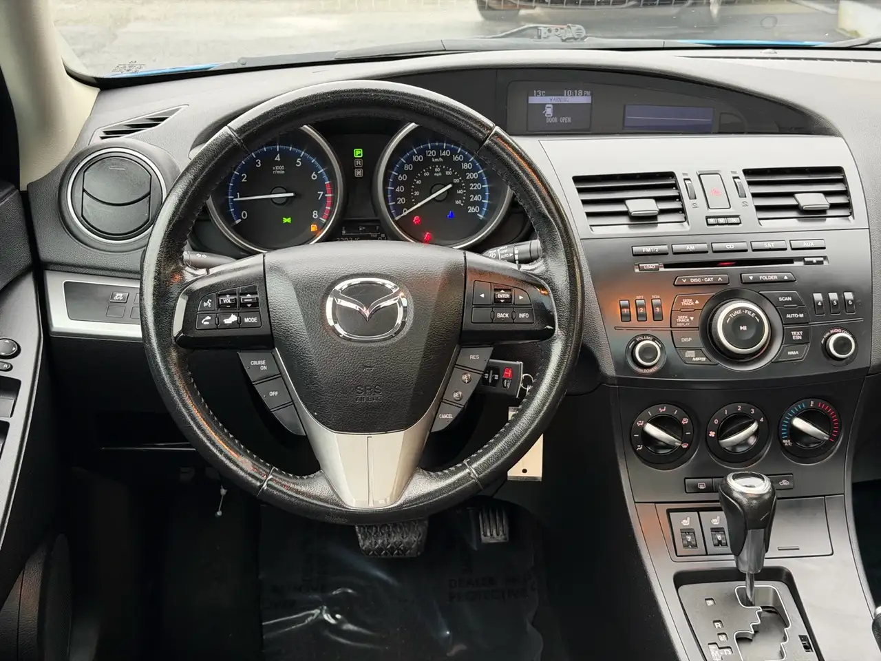 Mazda 3 снимка Mazda 3