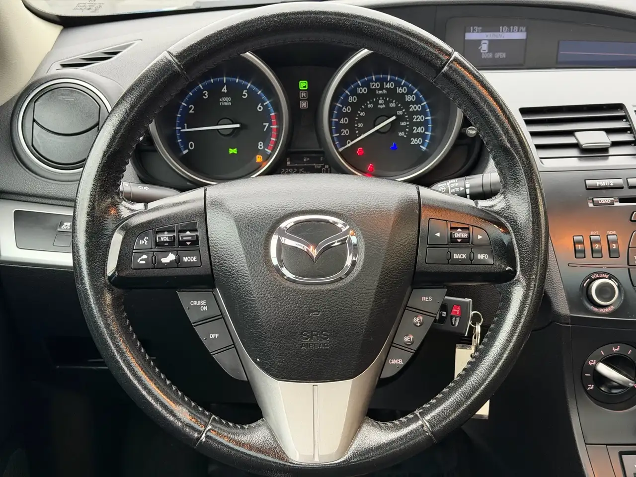 Mazda 3 снимка Mazda 3