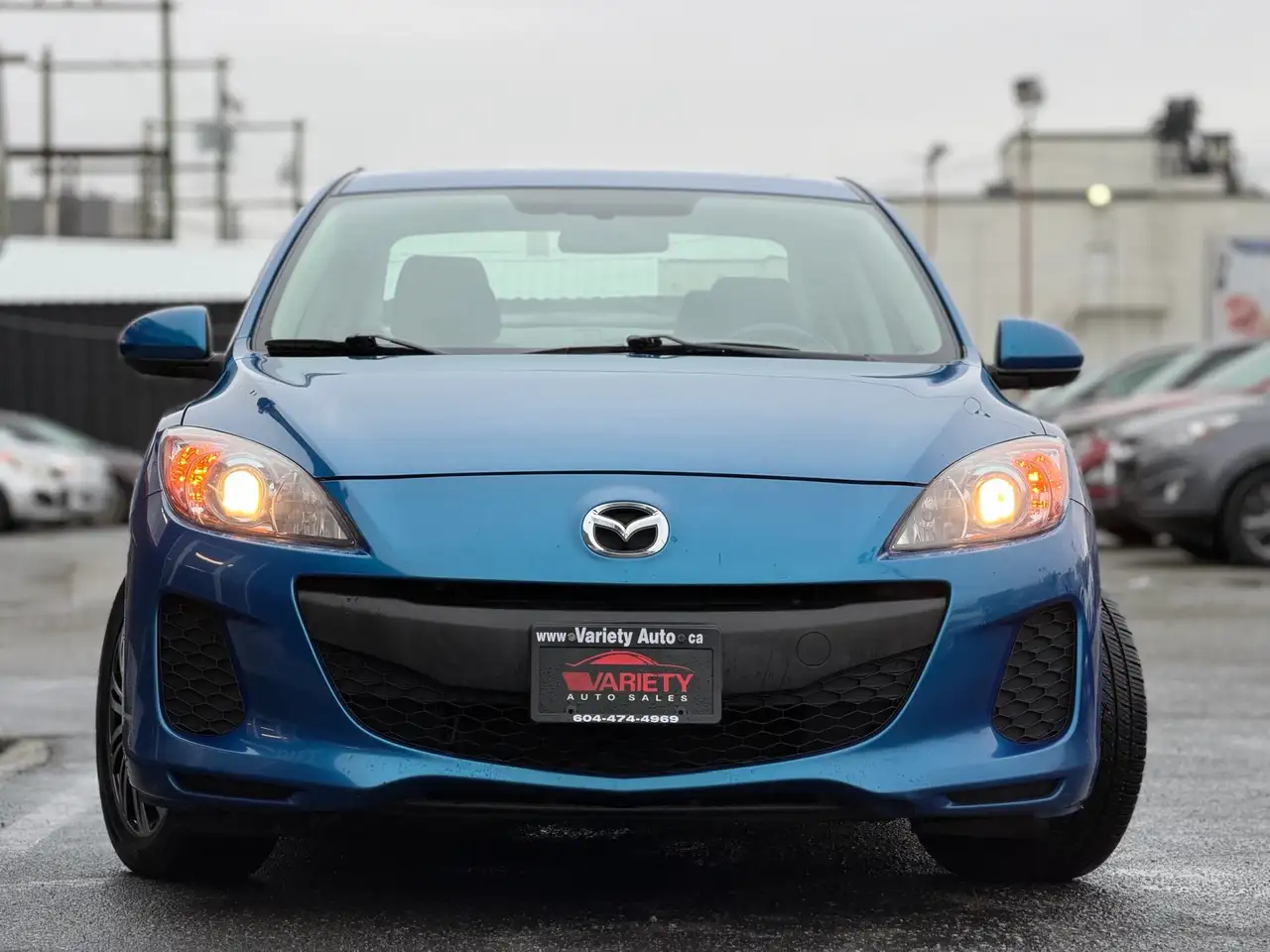Mazda 3 снимка Mazda 3