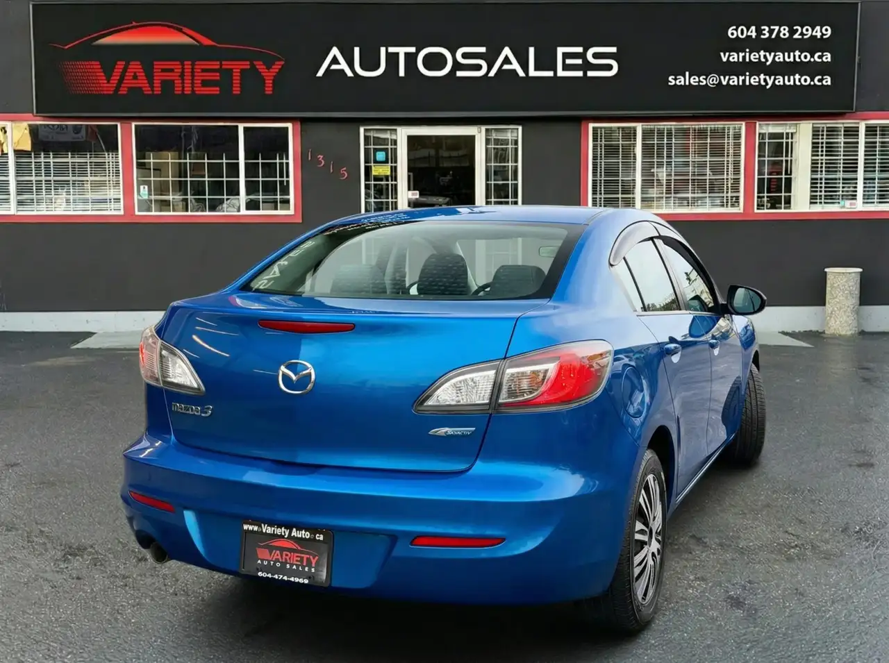 Mazda 3 снимка Mazda 3