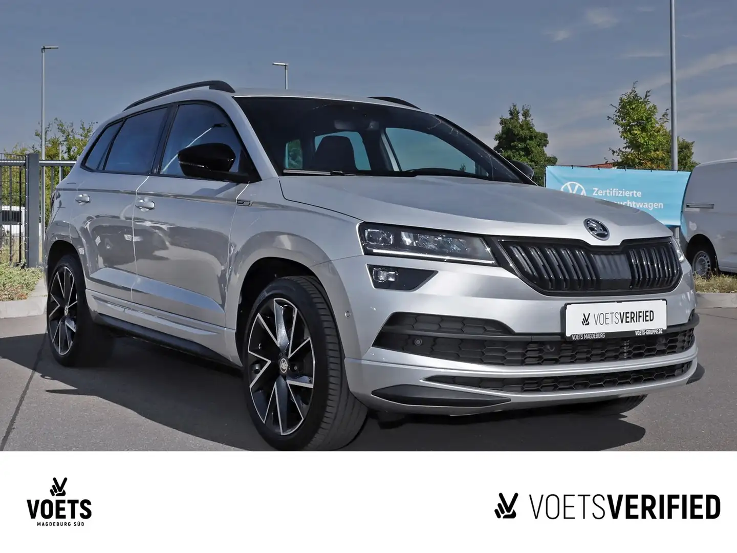Skoda Karoq SPORTLINE 4x4 TSI DSG NAVI+PANO+AHK+STANDH Silber - 2