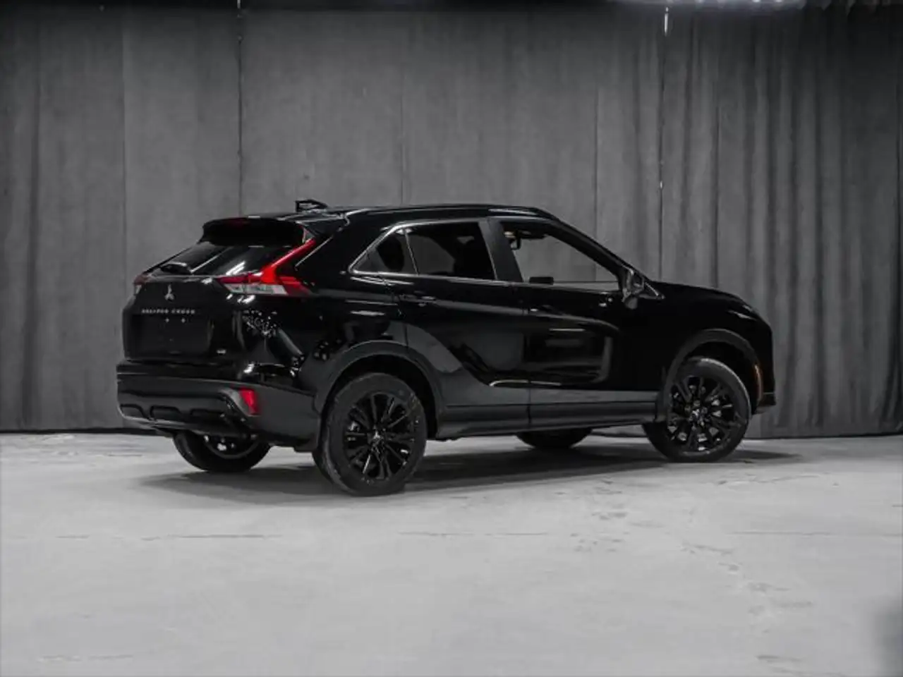 Mitsubishi Eclipse Cross снимка Mitsubishi Eclipse Cross
