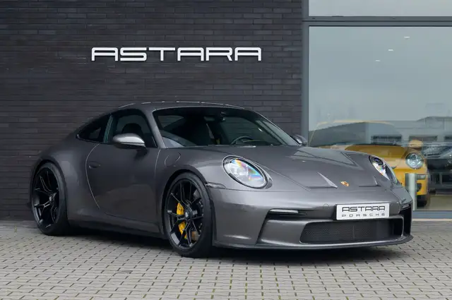 Porsche 992 4.0 GT3 Touring | PCCB | Noselift | manual gearbox