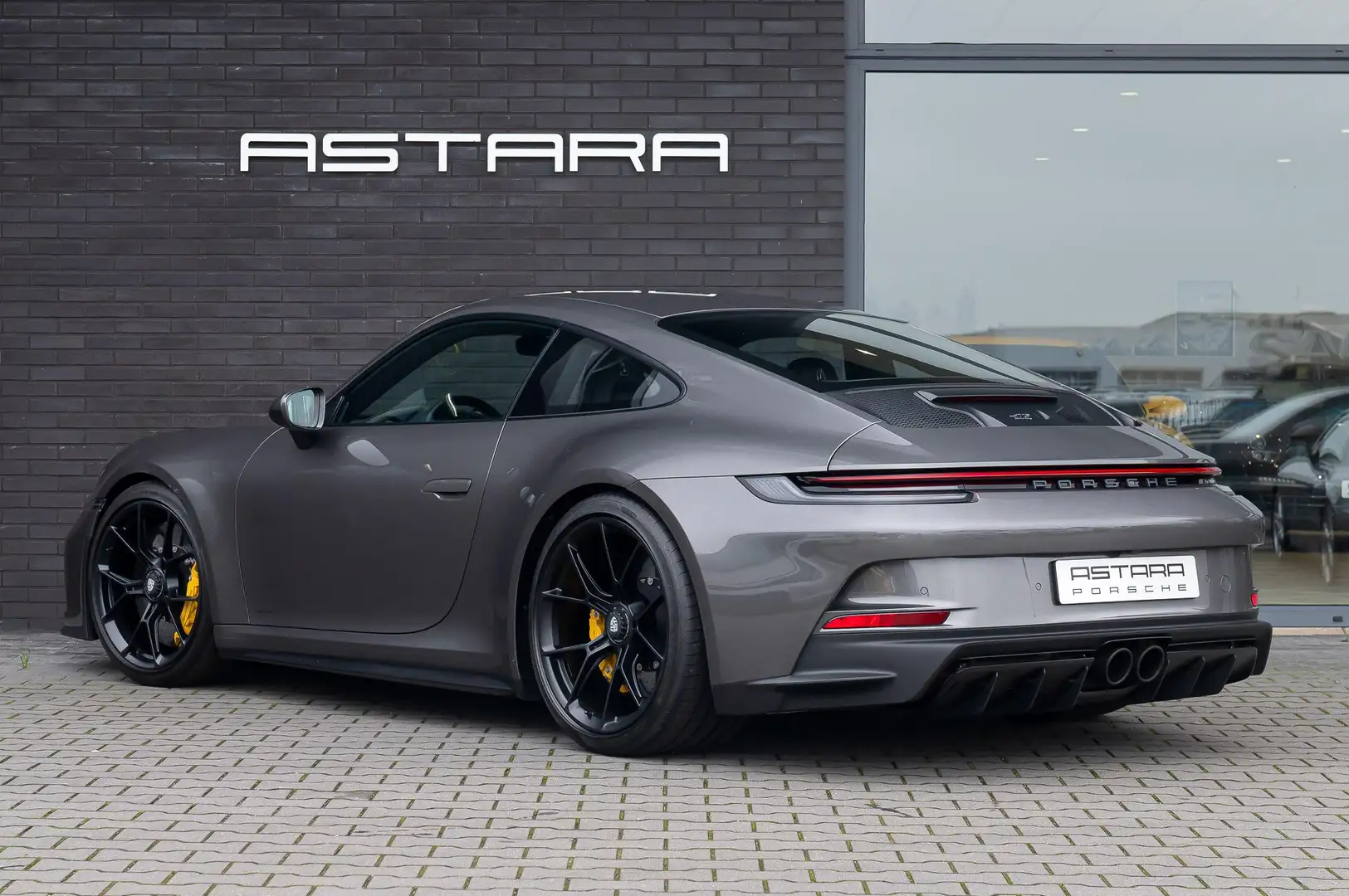 Porsche 992 4.0 GT3 Touring | PCCB | Noselift | manual gearbox Gris - 2