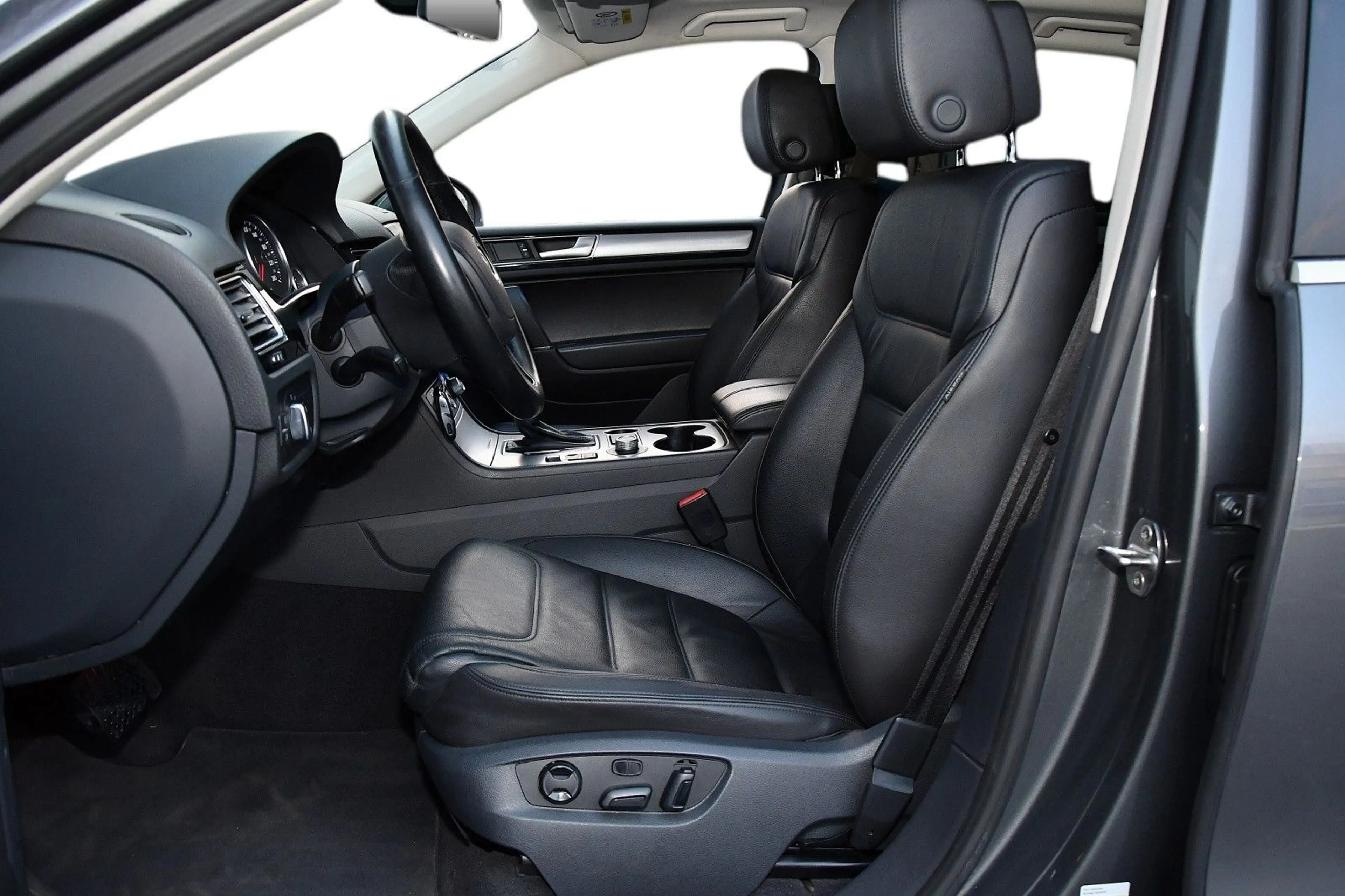 Volkswagen Touareg V6 TDI BMT/Start-Stopp Terrain Tech 4Mot — photo 10