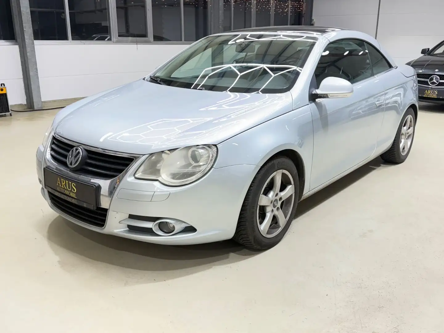 Volkswagen Eos 2.0 Turbo-PANO-SHZ-TEMPO-PDC-TÜV NEU Silber - 1