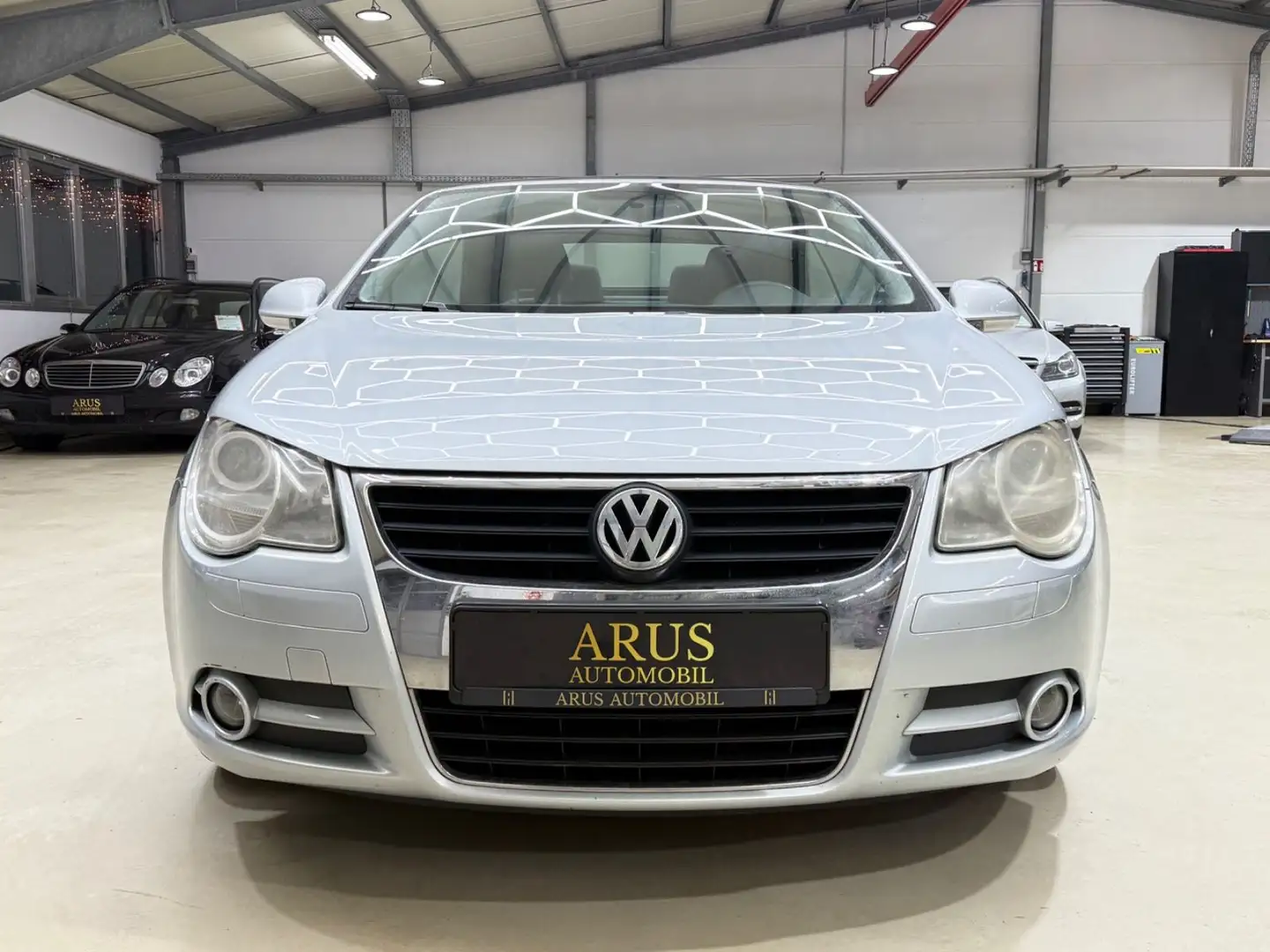 Volkswagen Eos 2.0 Turbo-PANO-SHZ-TEMPO-PDC-TÜV NEU Silber - 2