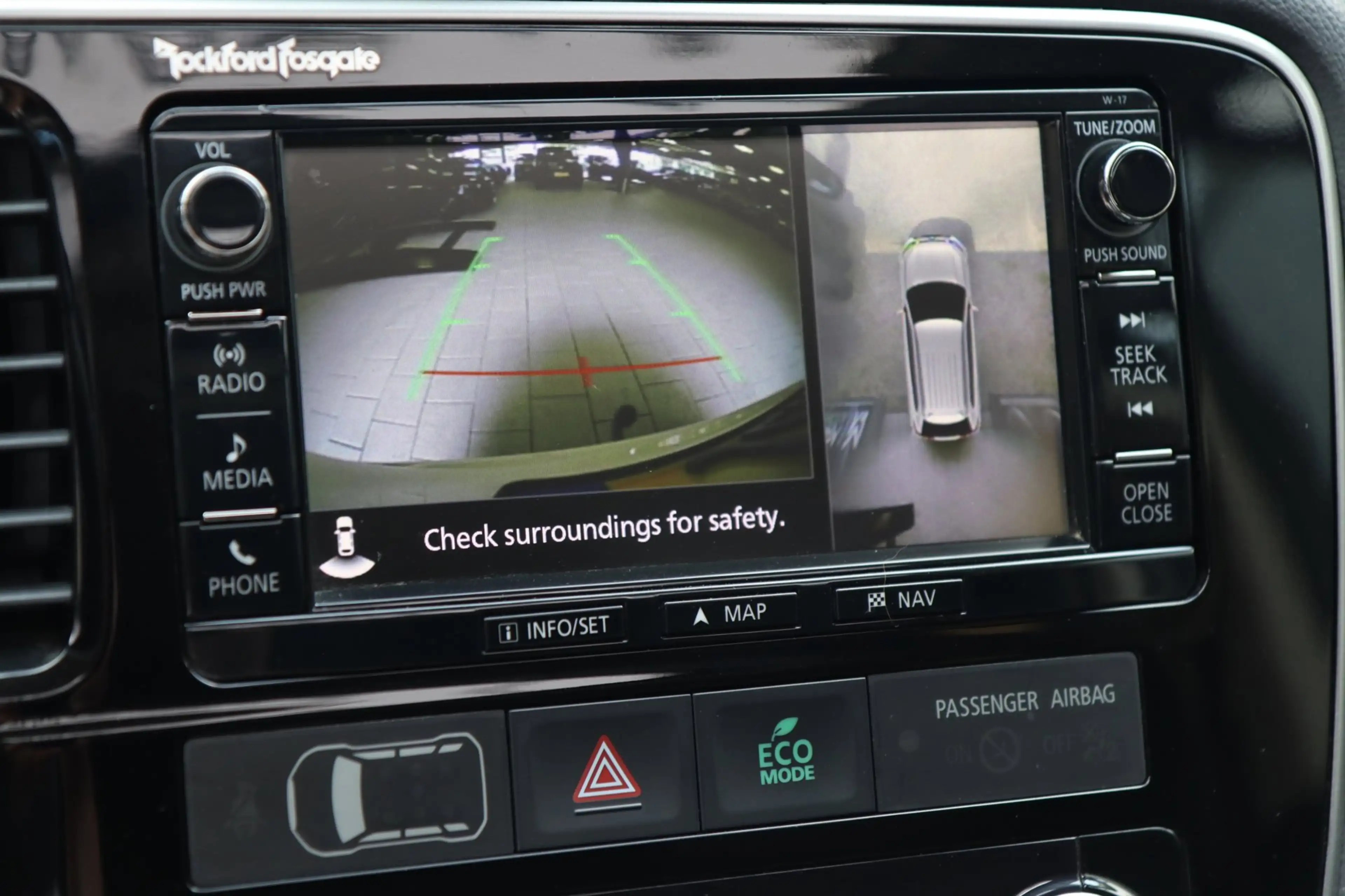 Mitsubishi Outlander 2.0 PHEV Premium / PANO / 360 / KEYLESS / STUUR+ST — photo 8