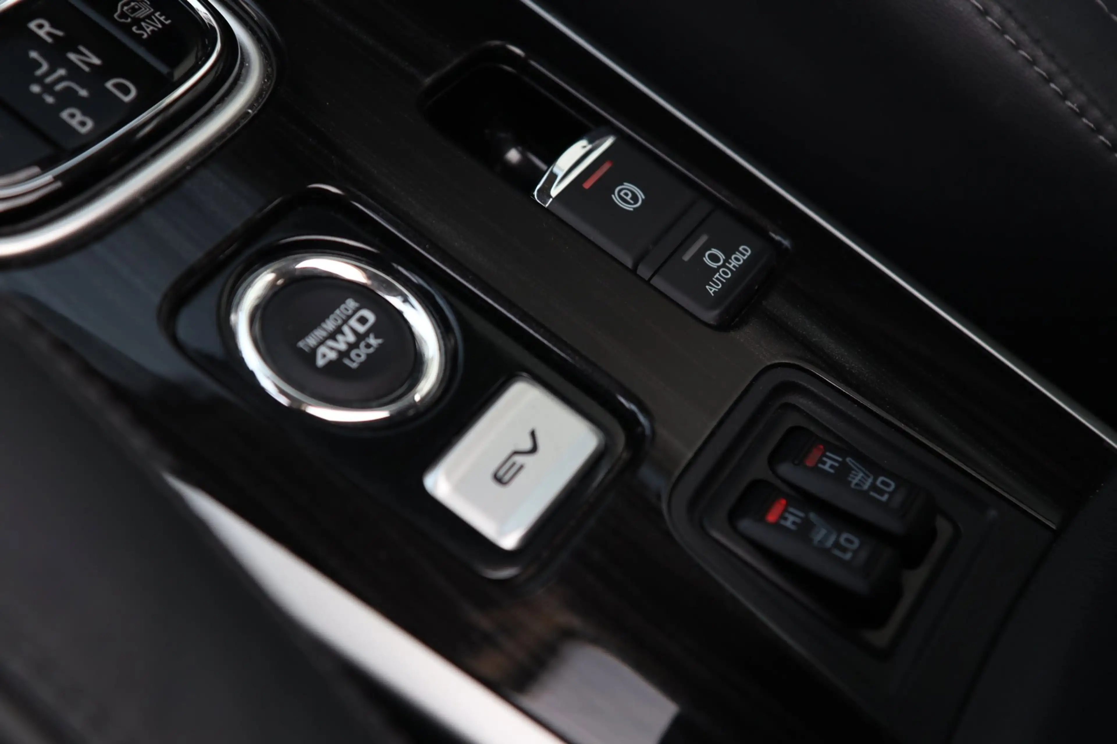 Mitsubishi Outlander 2.0 PHEV Premium / PANO / 360 / KEYLESS / STUUR+ST — photo 14