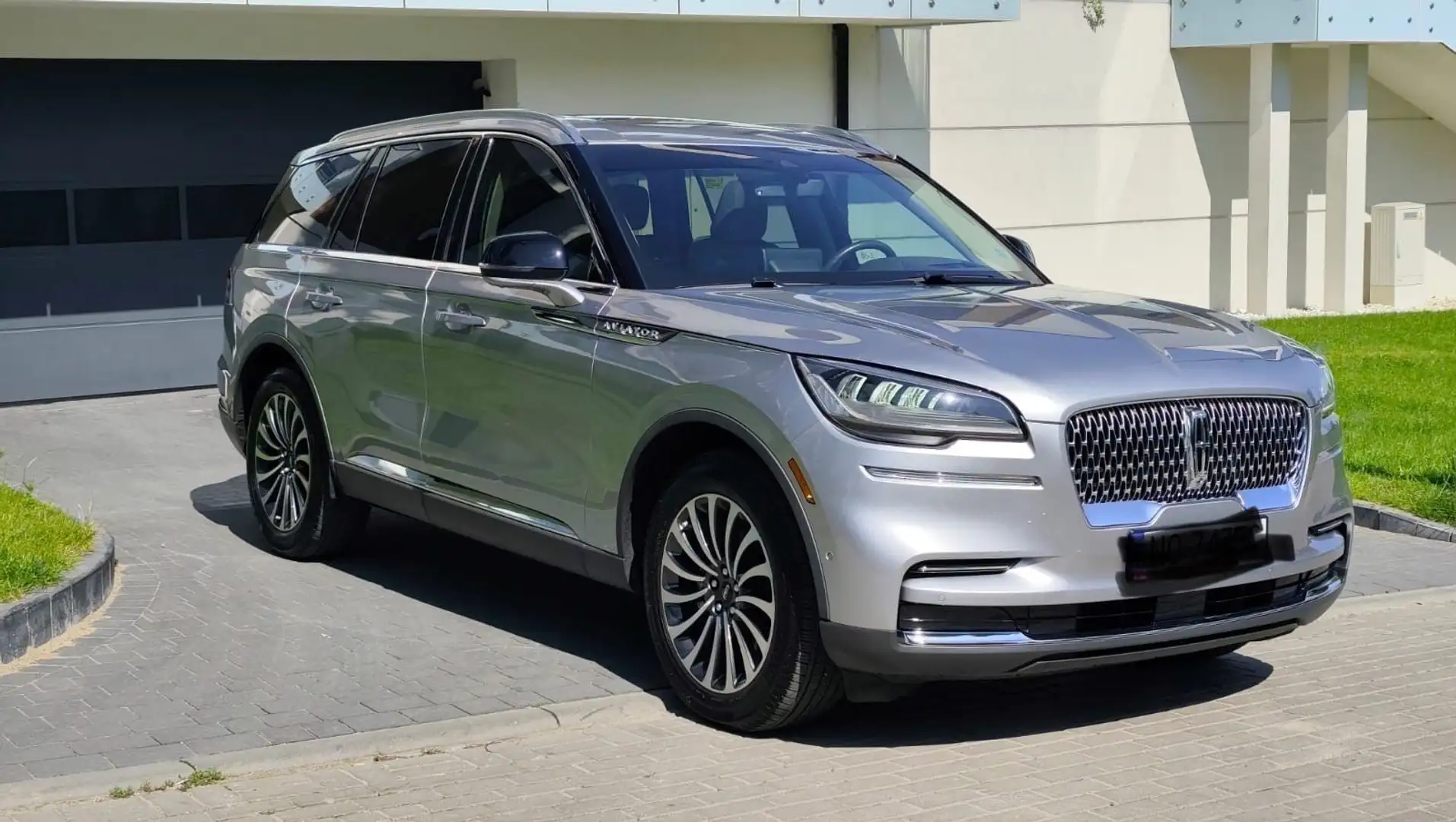 Lincoln Navigator 3,0L V-shaped  GT-DI - Turbo - 7 Sitze Argent - 1