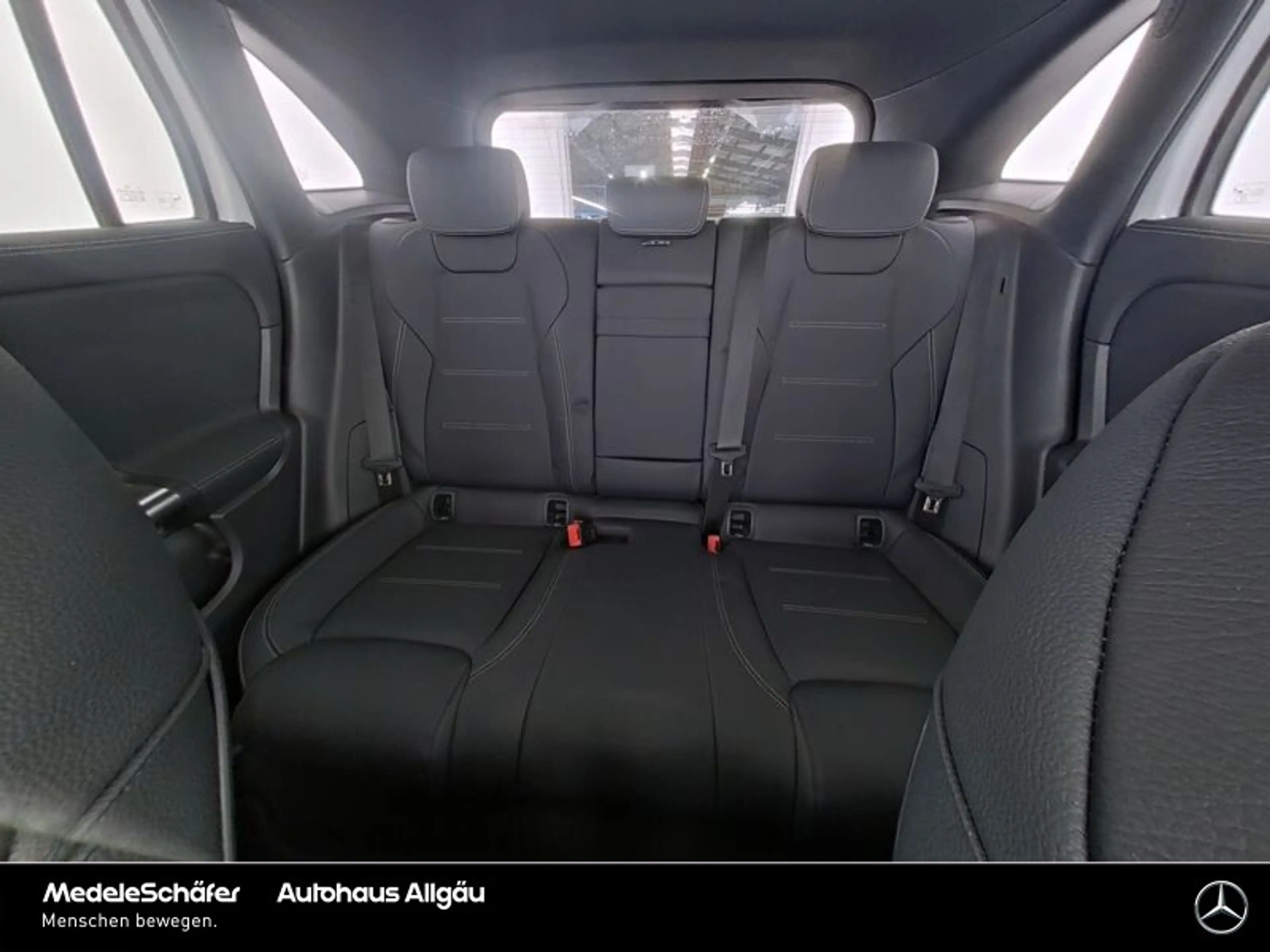 Mercedes-Benz EQA 250 EQA 250+ AMG Night LEDER Vorr.-Distronic AMG Line — photo 7