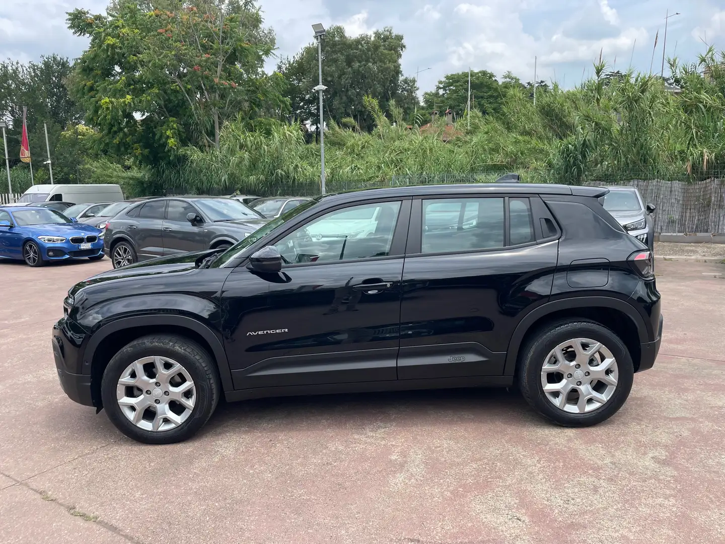 Jeep Avenger Avenger 1.2 turbo Altitude fwd 100cv Schwarz - 1