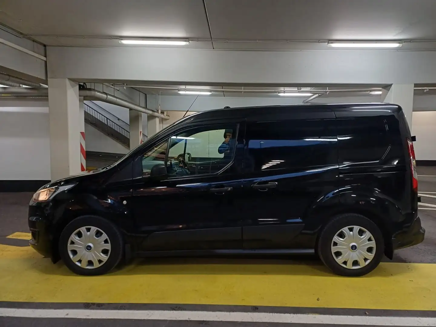 Ford Transit Connect 1.5*3SitzKlima*Kamer*NAVI*PDC*SHZ Schwarz - 2