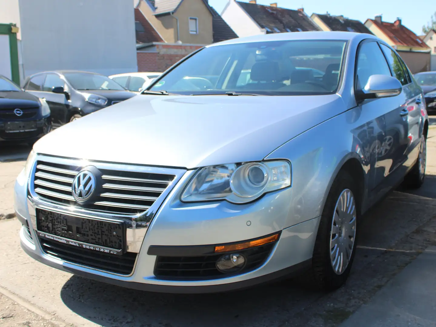 Volkswagen Passat Trendline Gris - 2