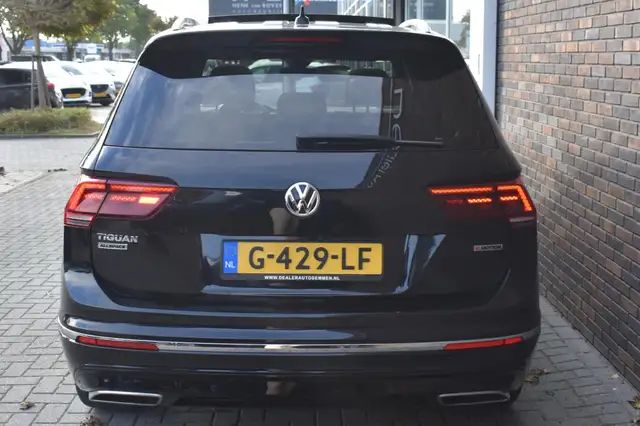 Volkswagen Tiguan Allspace view 14