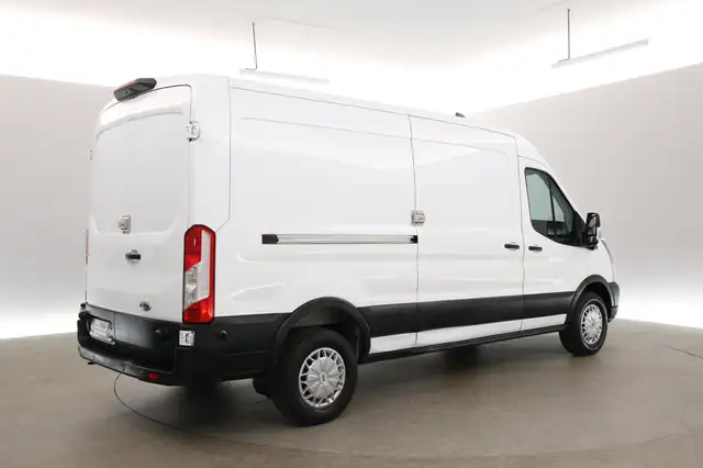 Ford E-Transit view 10