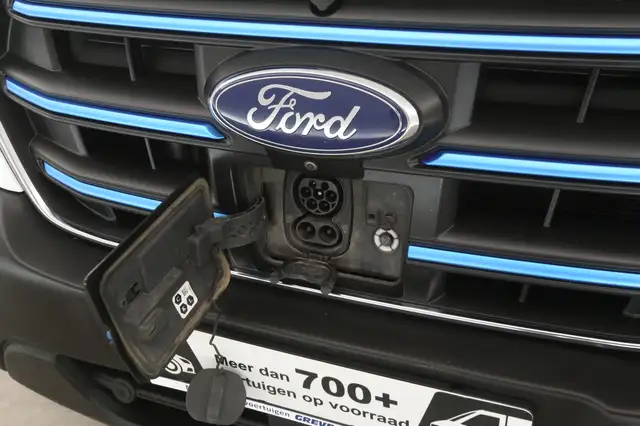 Ford E-Transit view 4