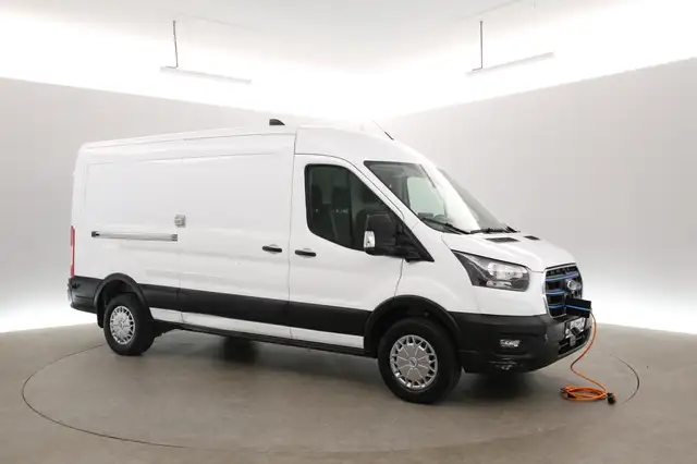 Ford E-Transit view 6