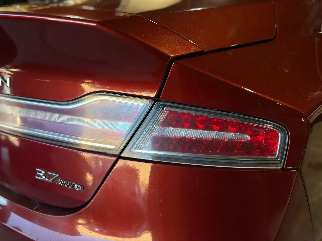 Lincoln MKZ снимка Lincoln MKZ