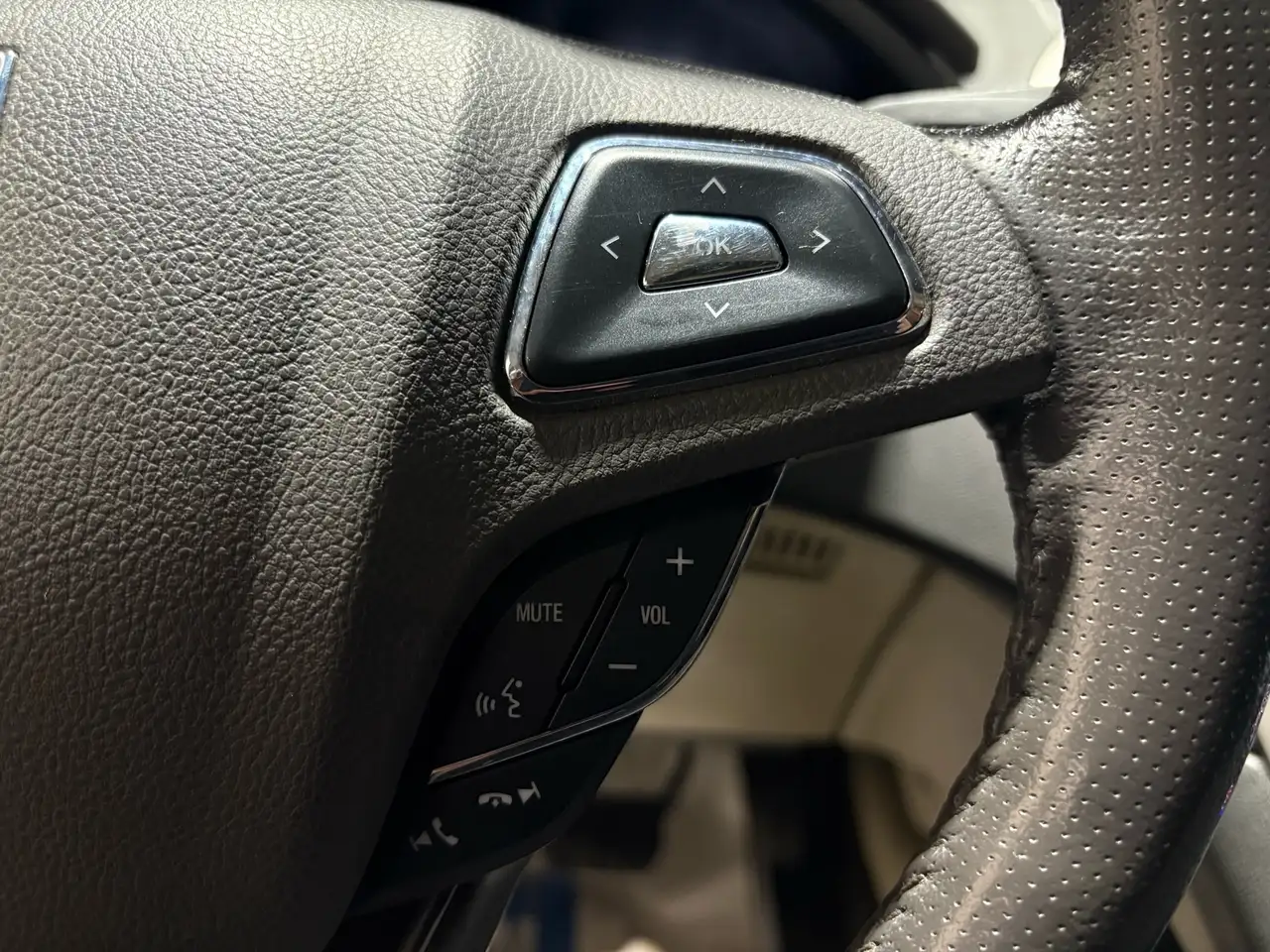 Lincoln MKZ снимка Lincoln MKZ