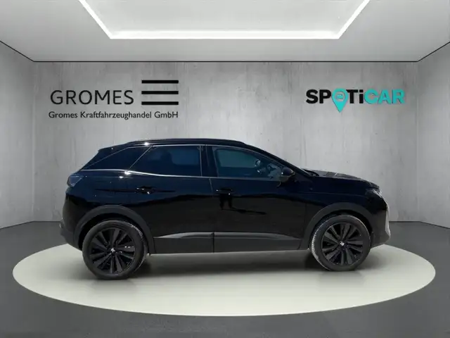 Peugeot 3008 view 2