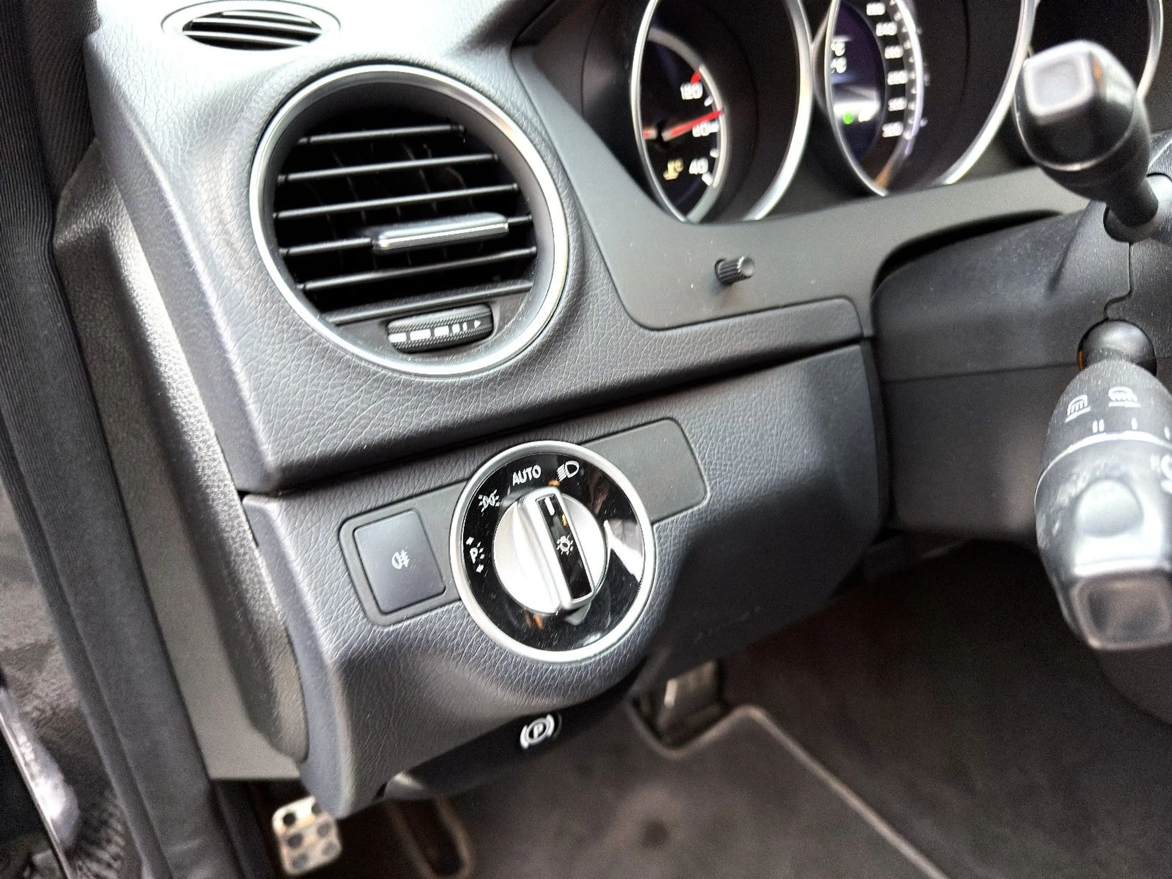 Mercedes-Benz C 63 AMG Performance Lim *Mopf*GSD*H/K* — photo 9