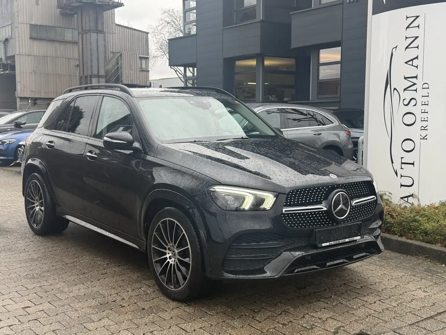 Mercedes-Benz GLE 350 de 4M AMG LINE NIGHT PANO 360°DISTRONIC+ Schwarz - 1