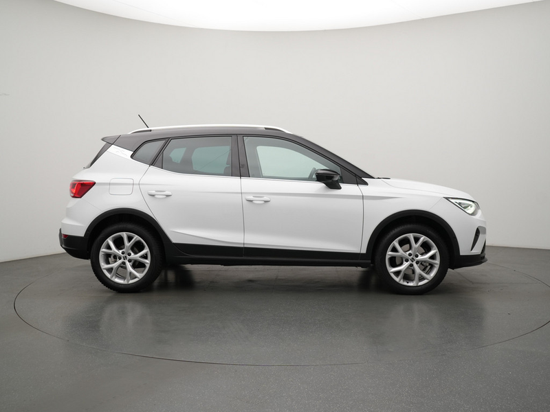 SEAT Arona FR DSG NAVI VIRT SHZ PDC LED CARPLAY KAM — photo 3