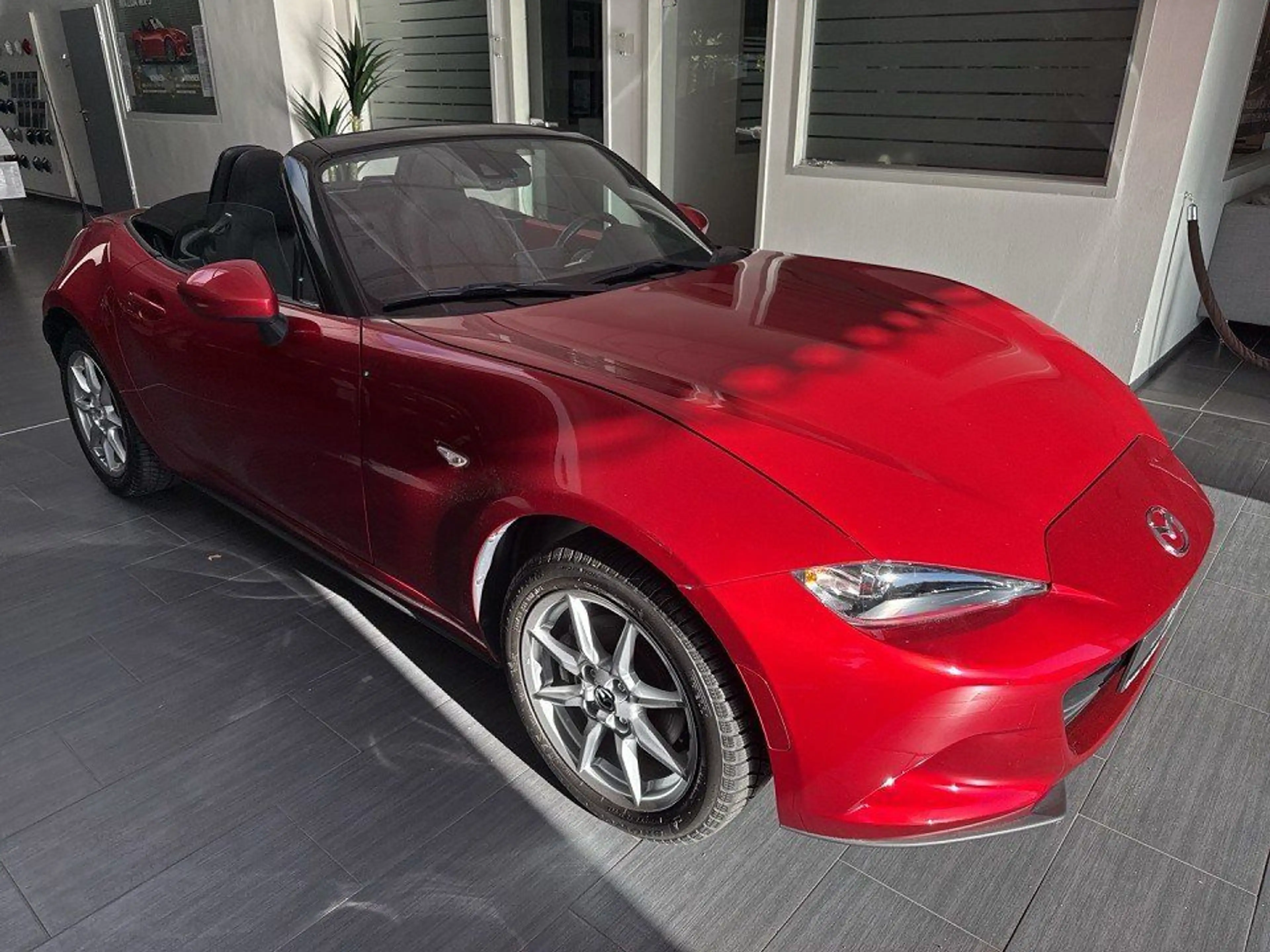Mazda MX-5 2.0 160PS Sportsline Navi