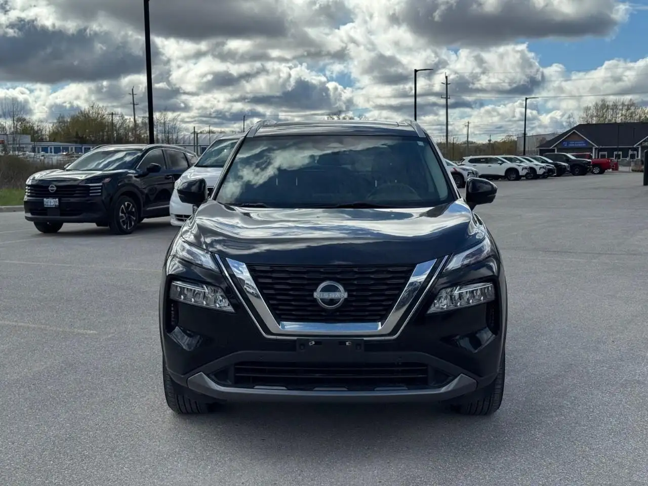 Nissan Rogue снимка Nissan Rogue