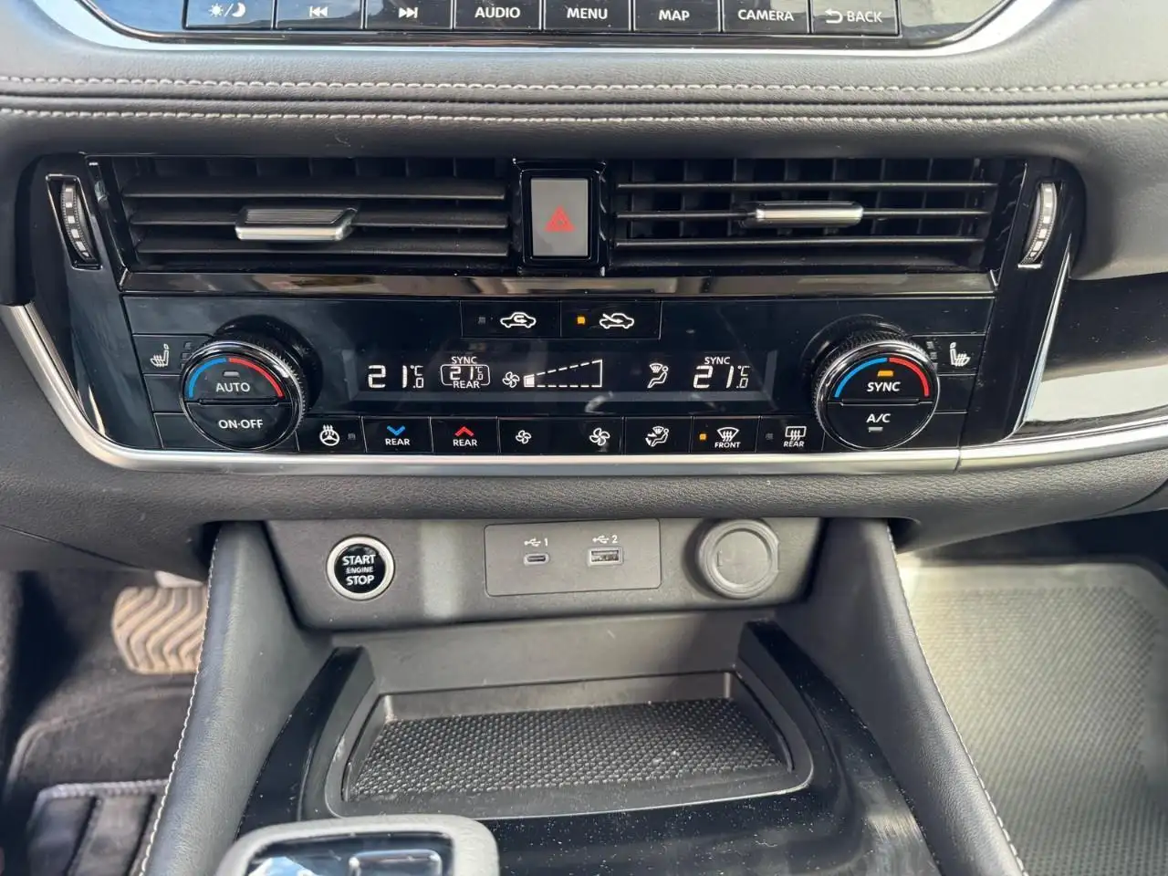 Nissan Rogue снимка Nissan Rogue