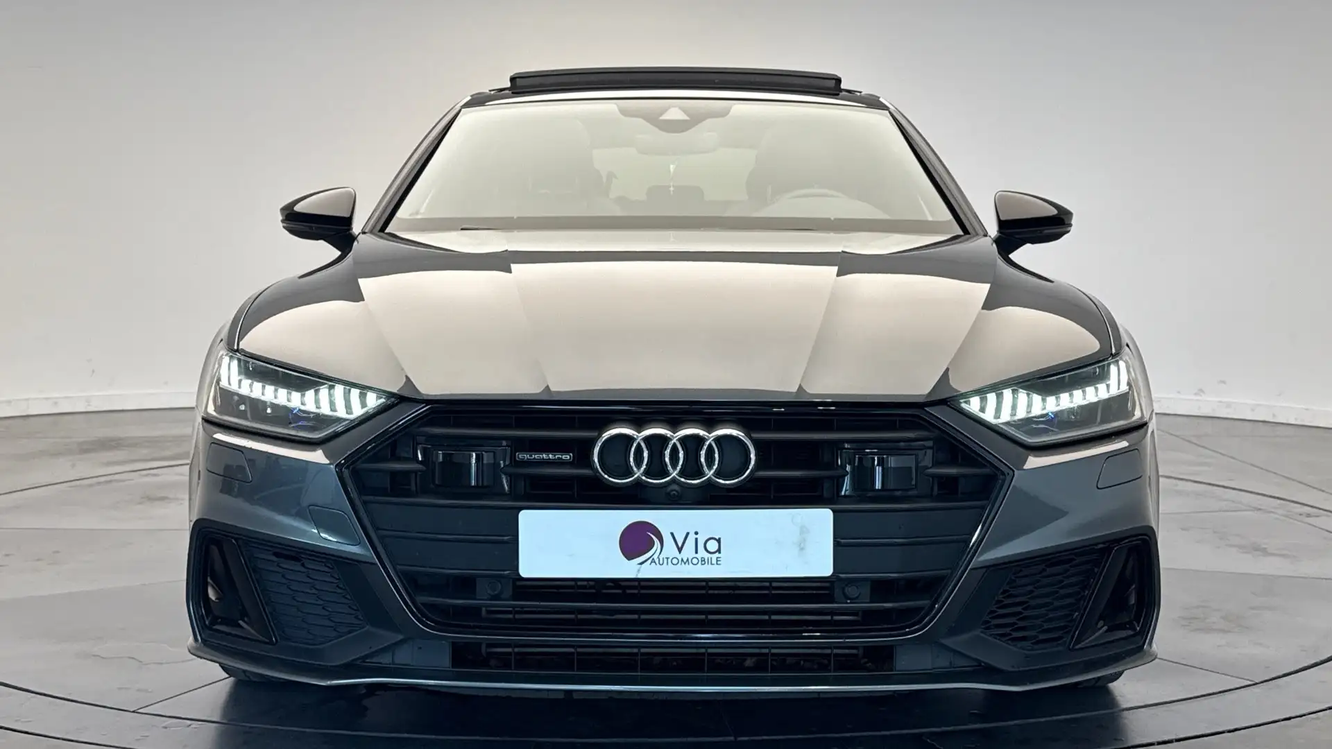 Audi A7 55 tfsie 367 toit ouvrant compétition Gris - 2