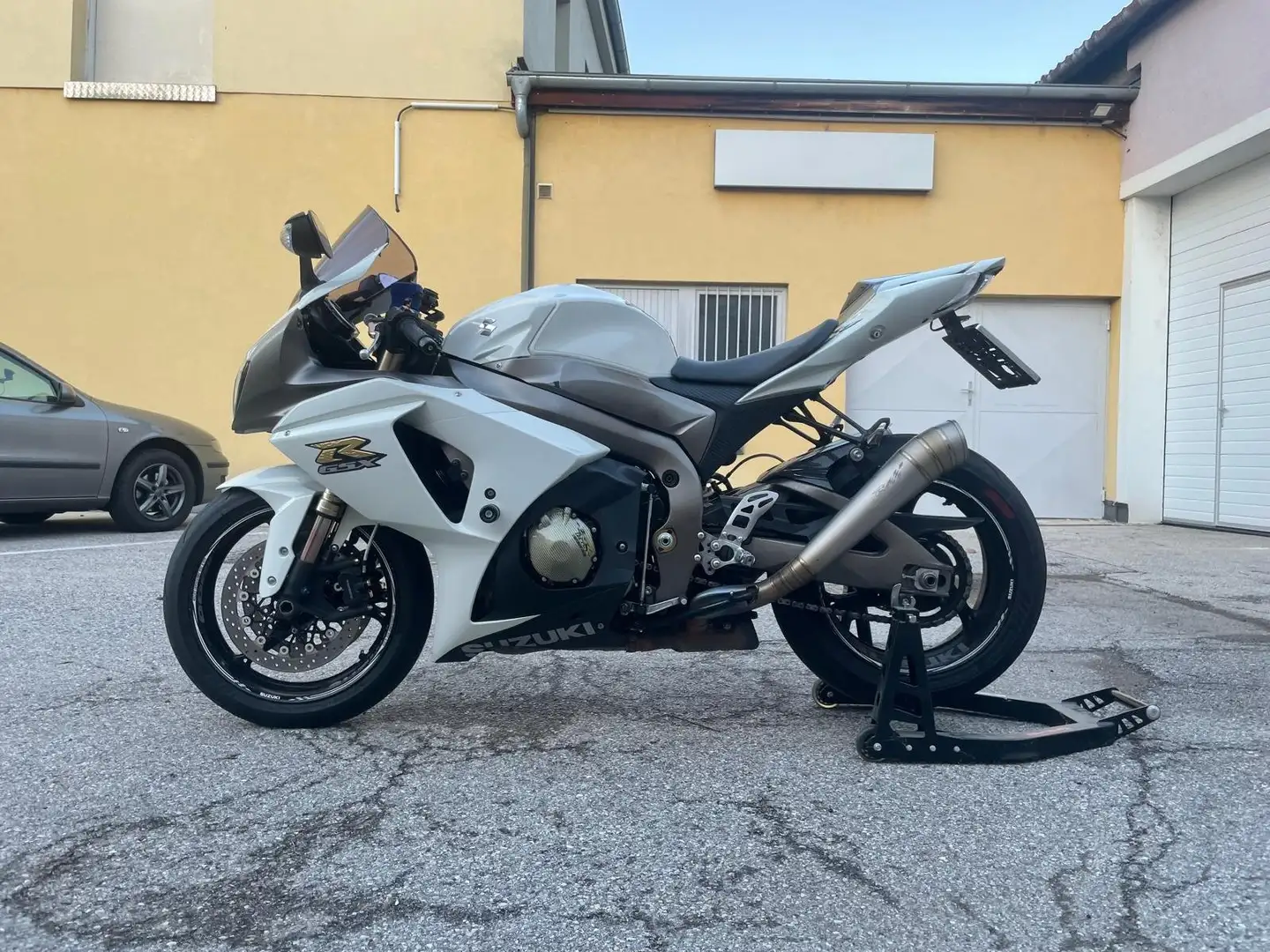 Suzuki GSX-R 1000 25th Anniversary Edition Biały - 2