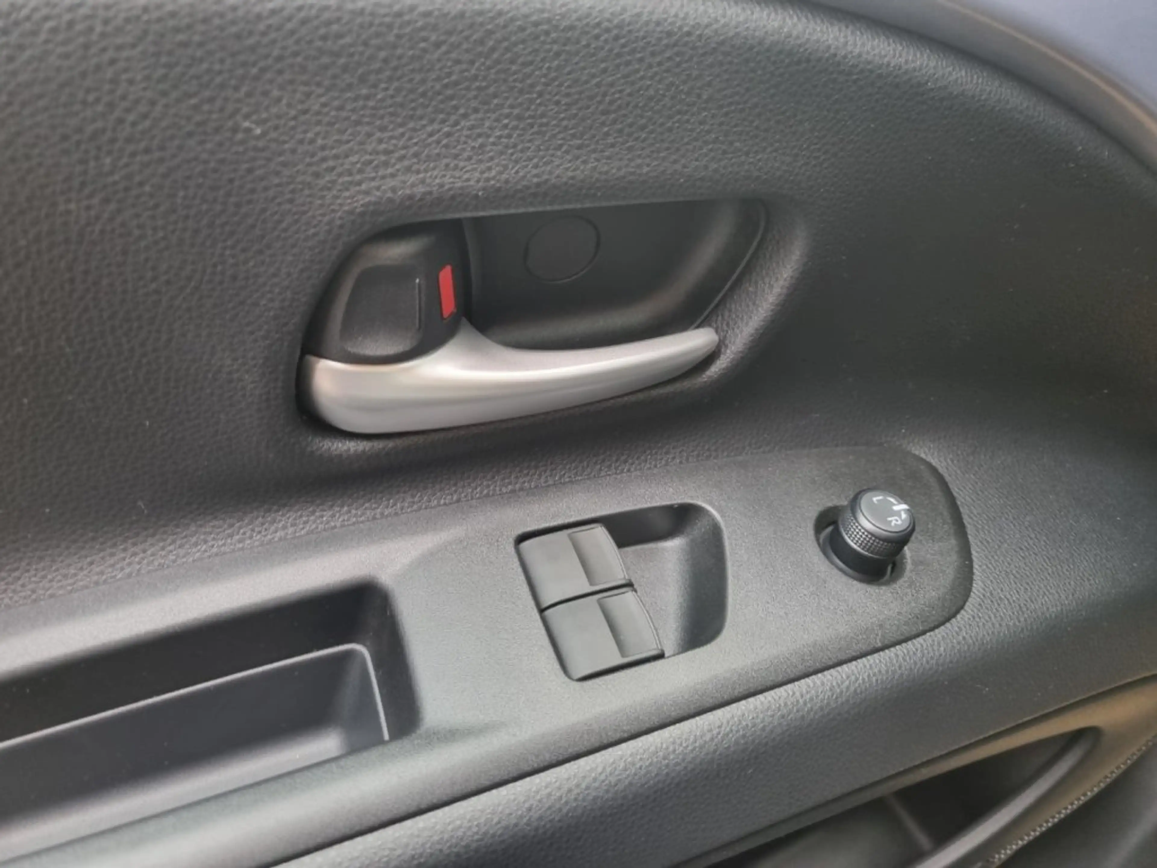 Toyota Aygo X 5-Türer Teamplayer 1,5 l Hybrid — photo 9