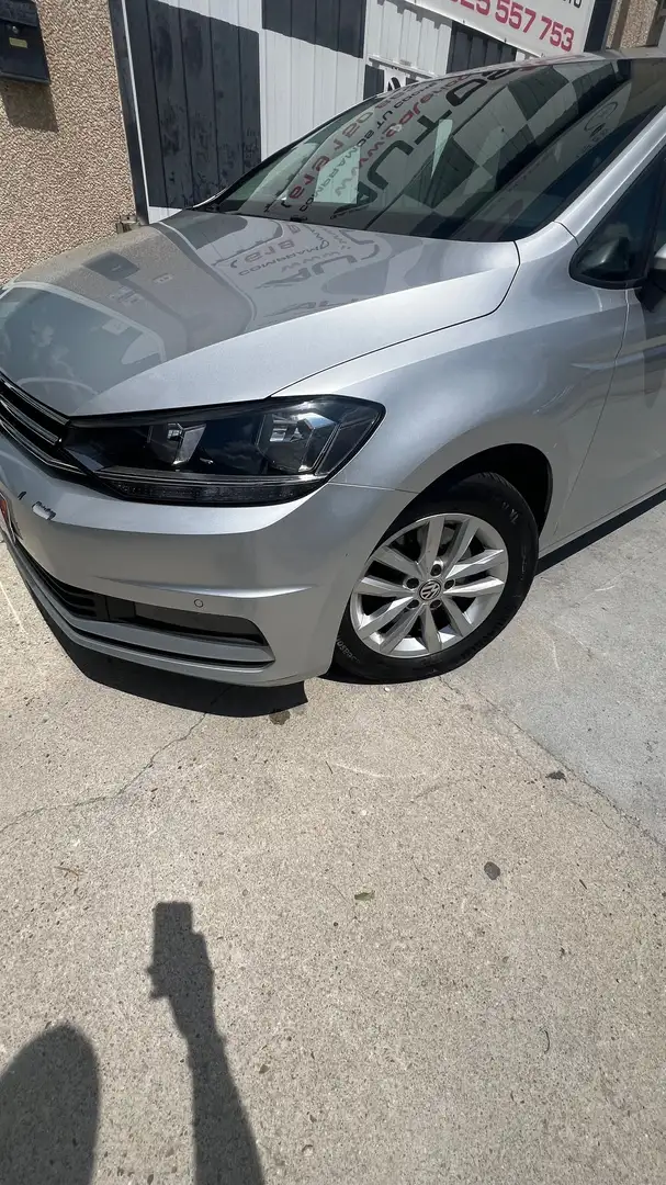 Volkswagen Touran 2.0TDI CR BMT Advance DSG 110kW Gris - 2