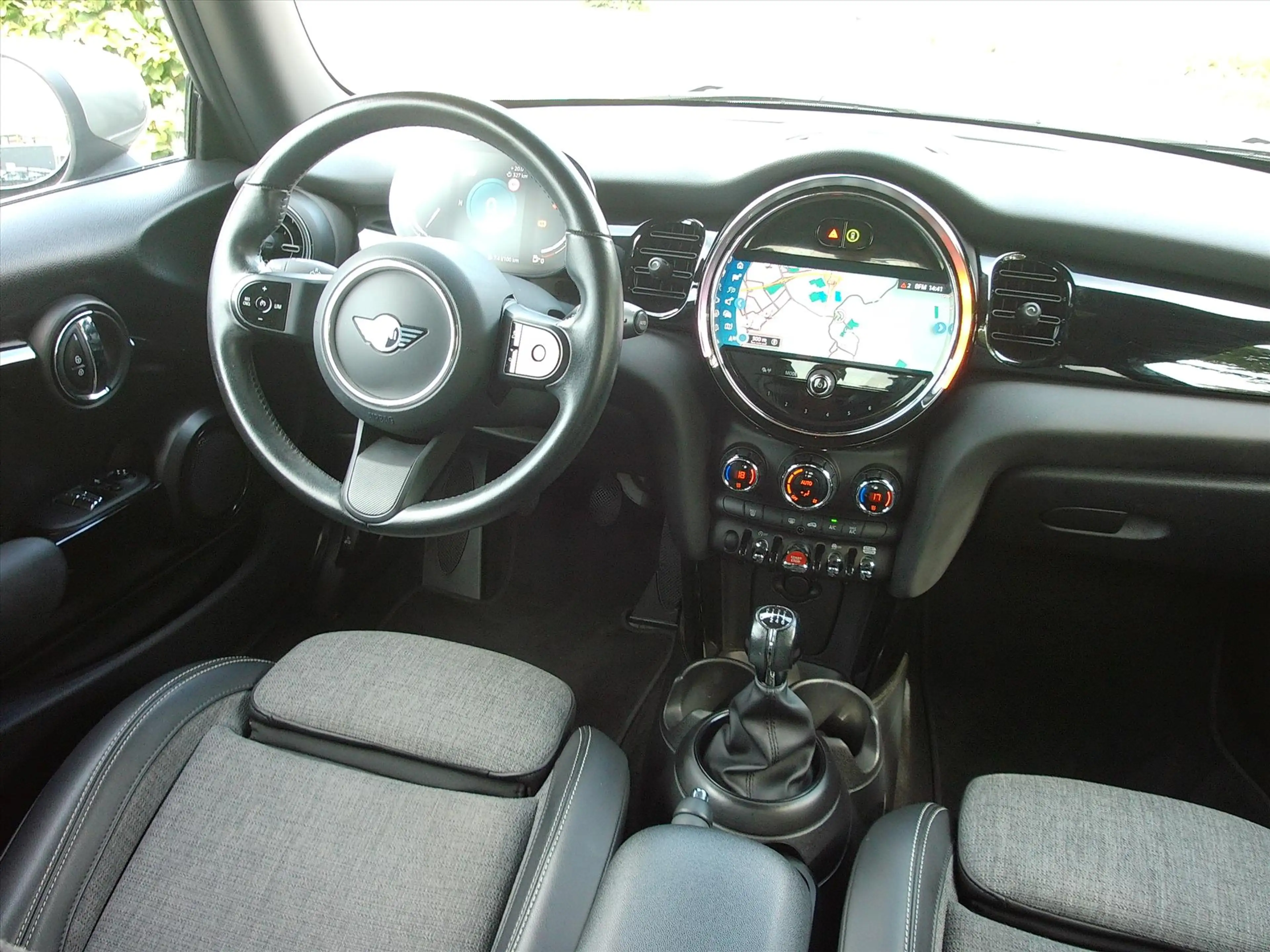 MINI One Mini 3-Deurs (f56) 1.5 102pk Clima Navi Sportst Xe — photo 32