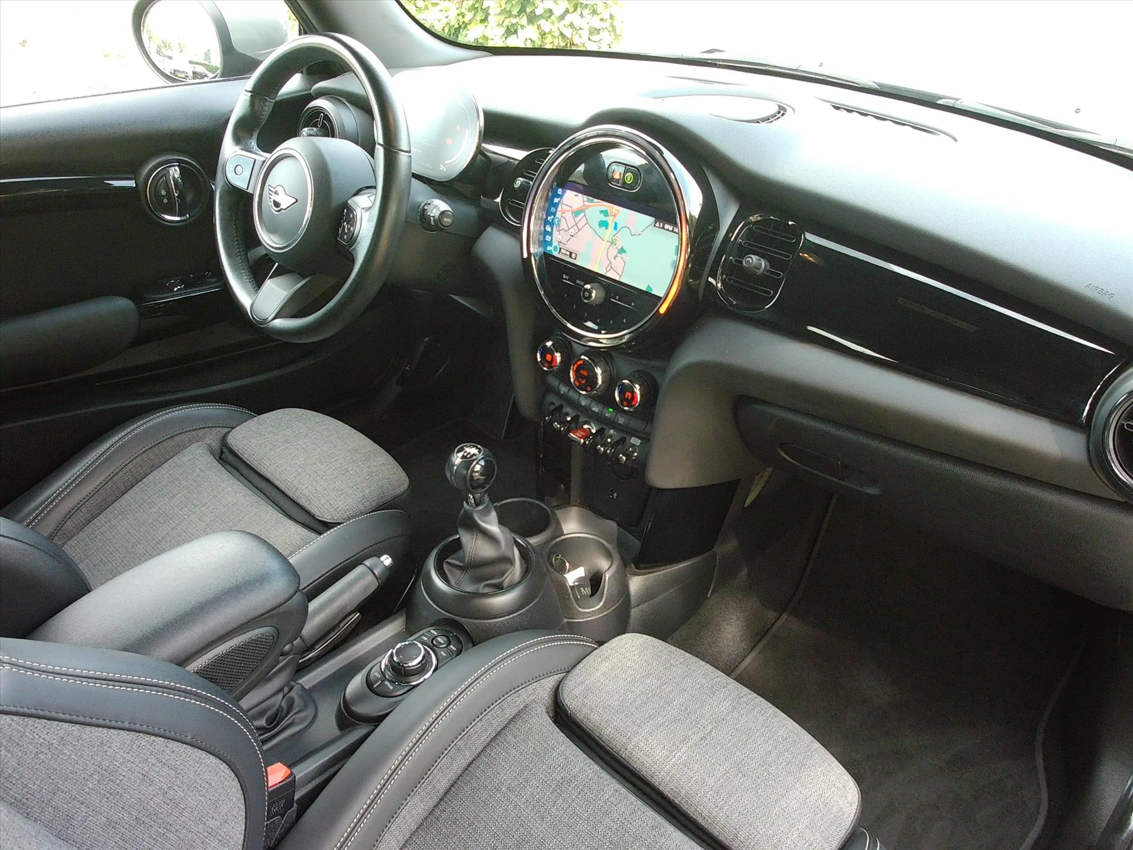 MINI One Mini 3-Deurs (f56) 1.5 102pk Clima Navi Sportst Xe — photo 11