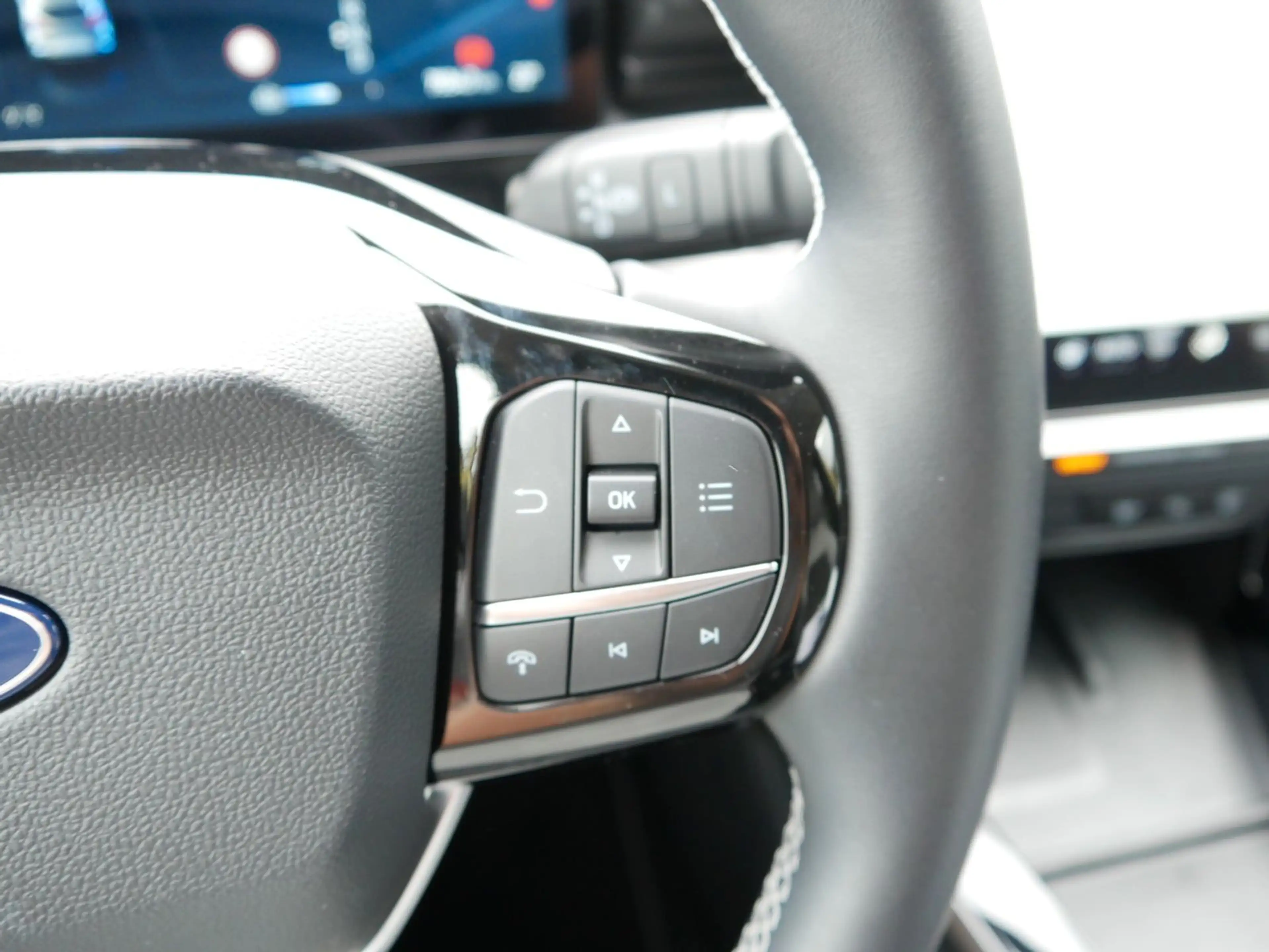 Ford Puma Gen-E Premium + Navi + Winter + LED — photo 9