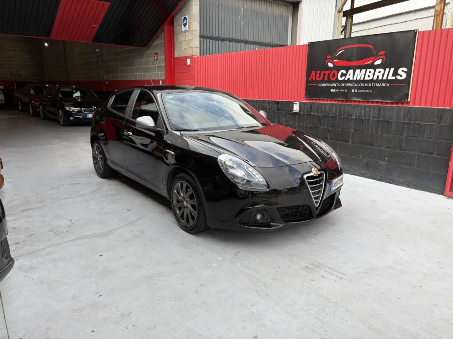Alfa Romeo Giulietta 1.6JTDm2 S.E. Veloce Zwart - 1