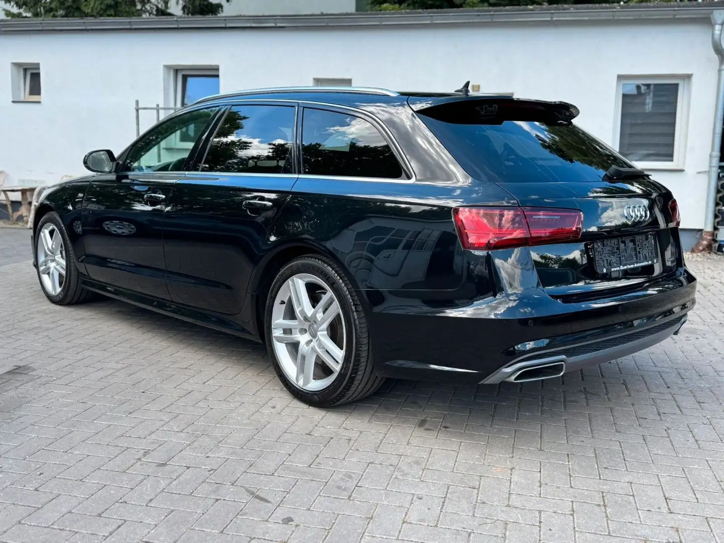 Audi A6 Avant 3.0 TDI clean diesel quattro S-Line EU6 Black - 1