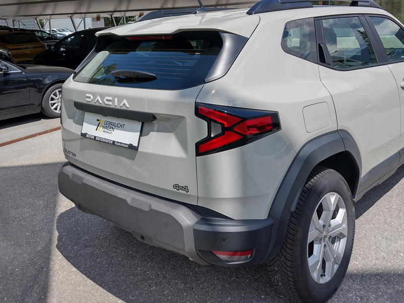 Dacia Duster Duster Expression TCe 130 mHev 4x4 Expression — photo 4