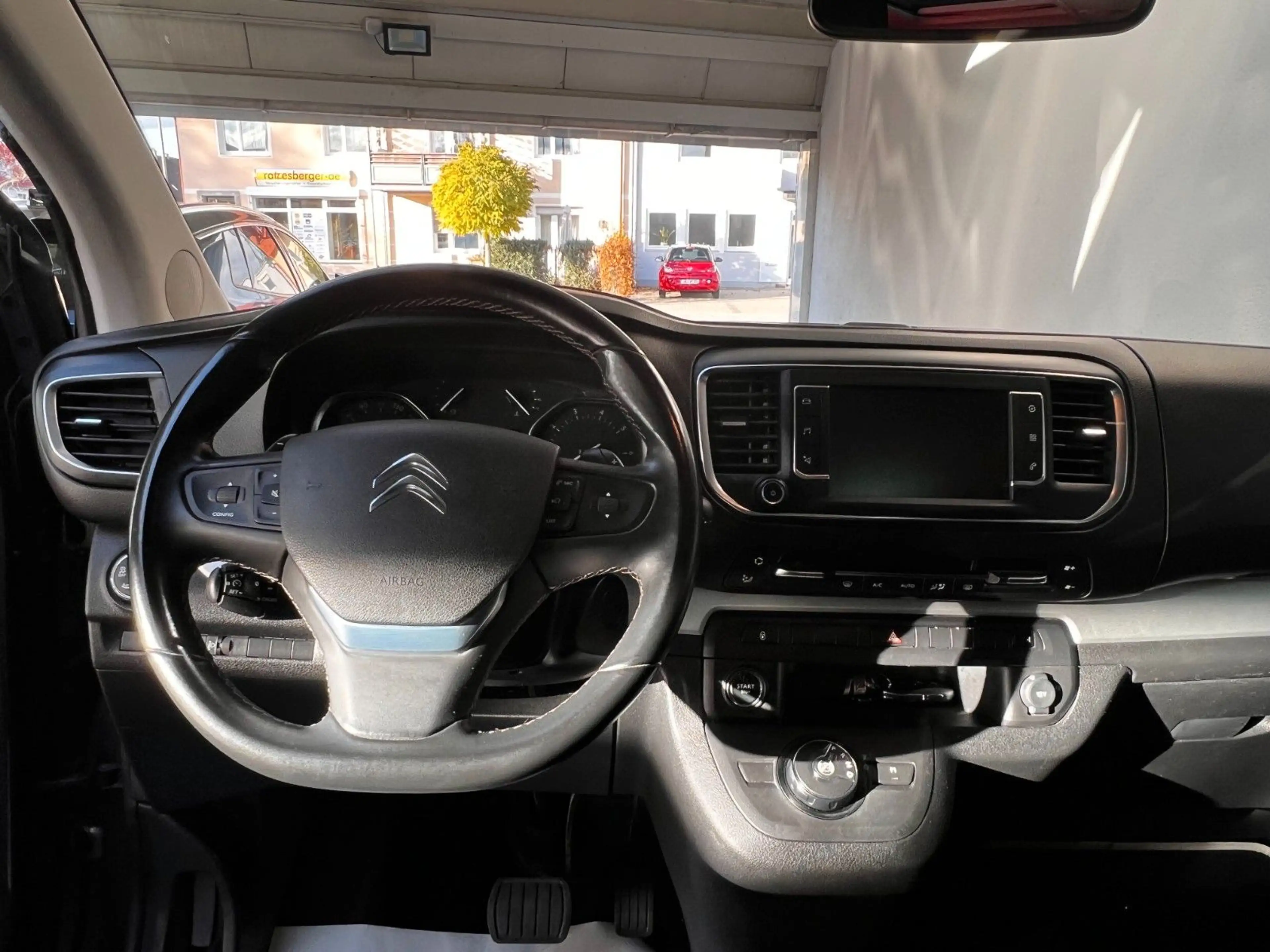 Citroen Spacetourer M BlueHDi 180 EAT 8 RipCurl — photo 9
